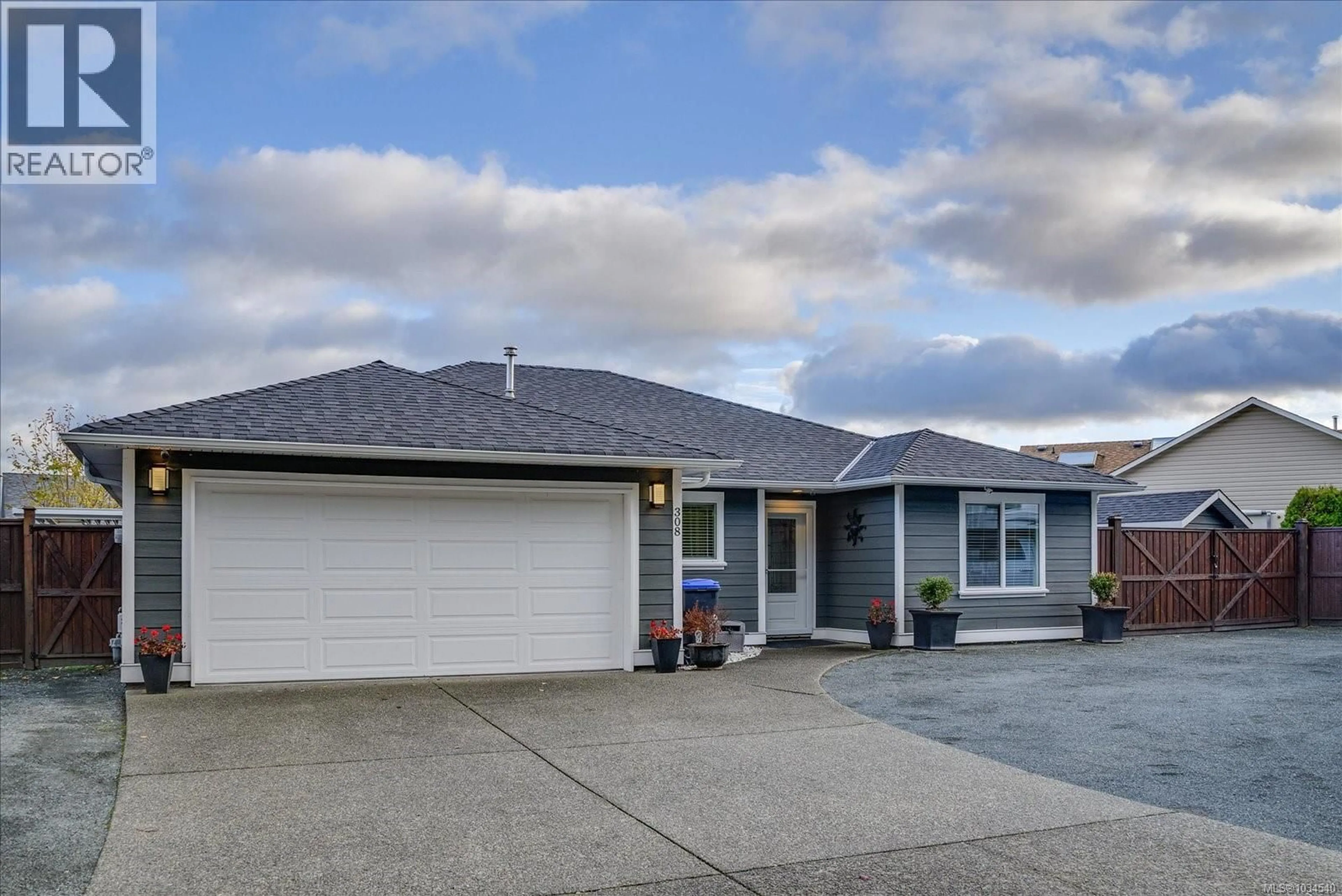 Home with vinyl exterior material, street for 308 CHURCH ROAD, Parksville British Columbia V9P2T8