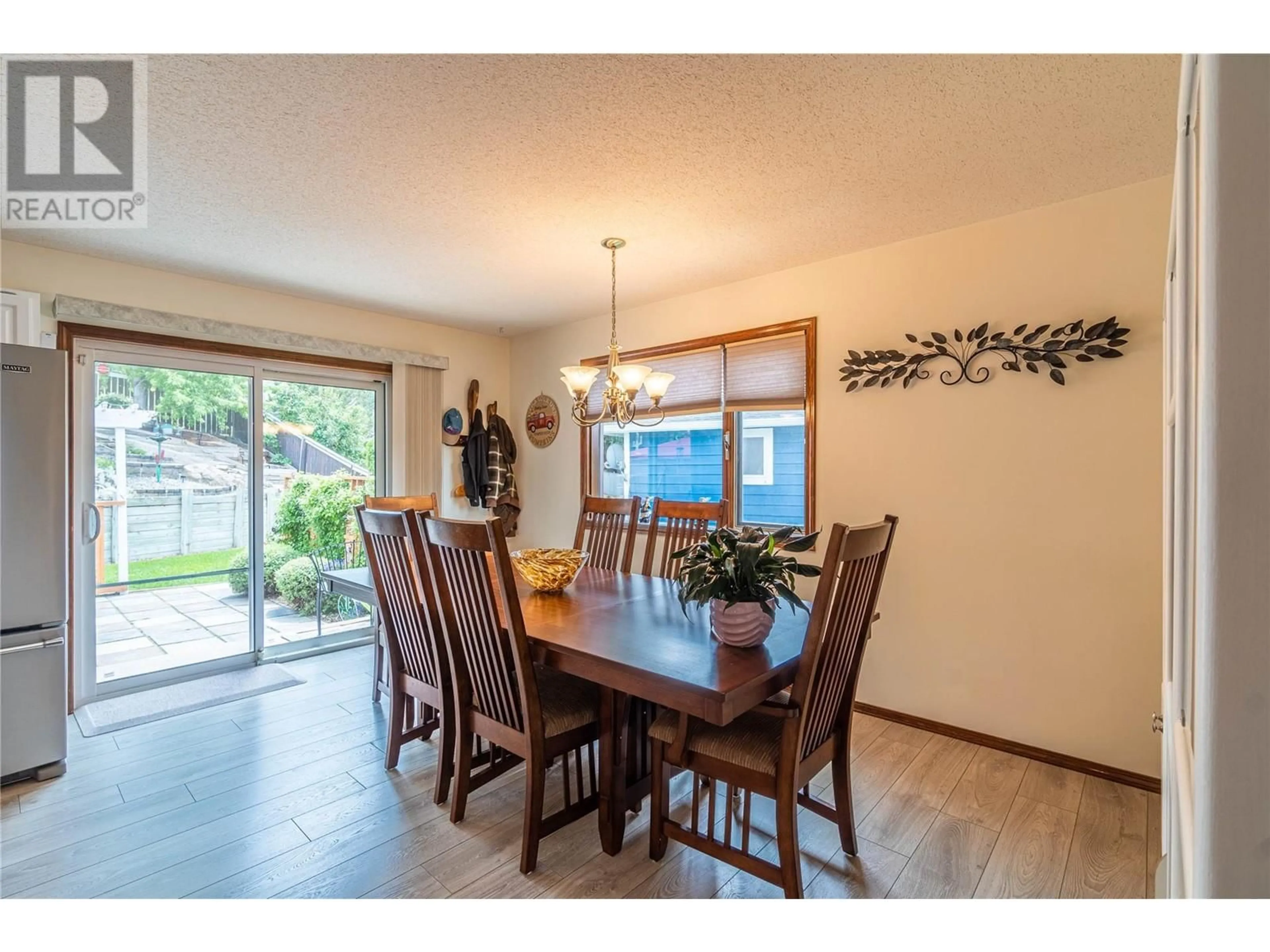 Dining room, wood/laminate floor for 457 GLENEAGLES DRIVE, Kamloops British Columbia V2E1Y4