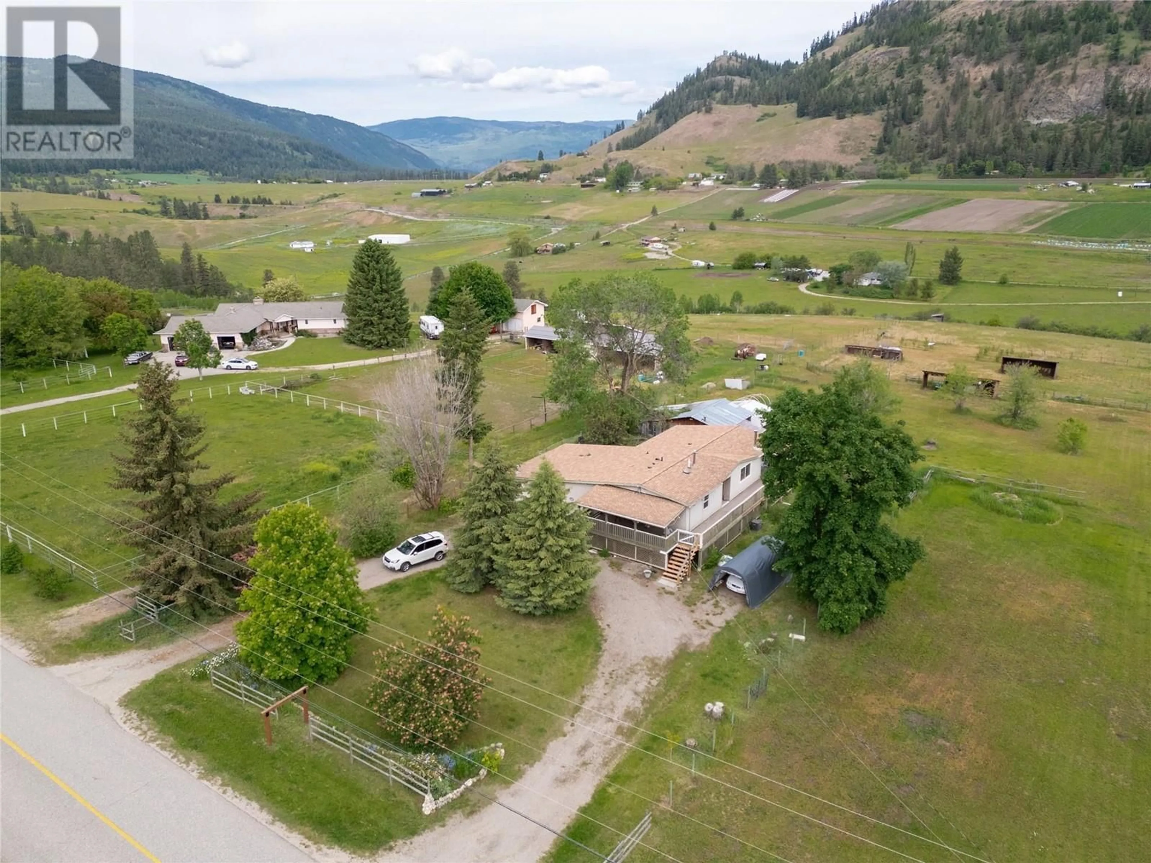 A pic from outside/outdoor area/front of a property/back of a property/a pic from drone, mountain view for 4816 SOUTH GRANDVIEW FLATS ROAD, Armstrong British Columbia V0E1B5