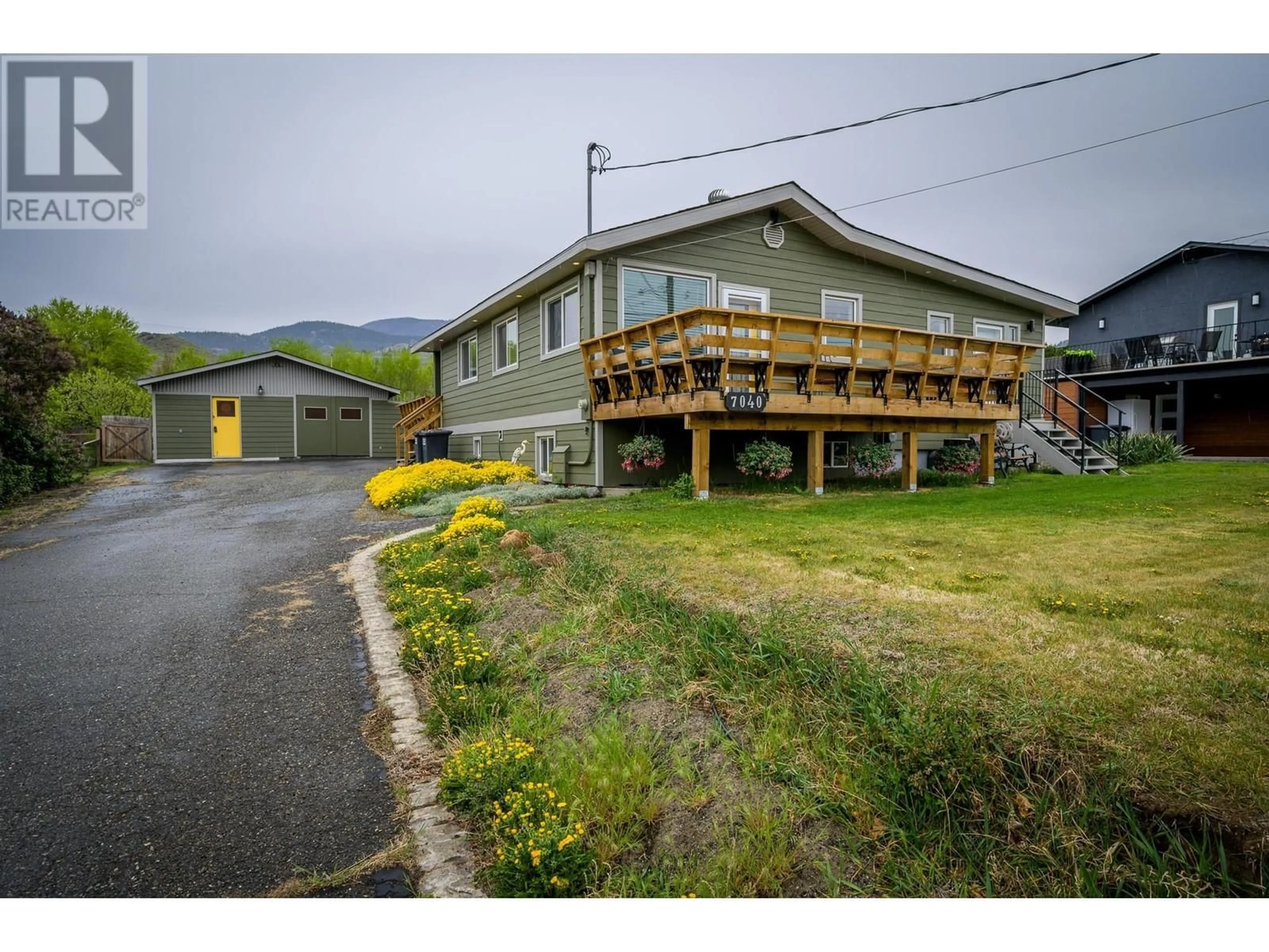 A pic from outside/outdoor area/front of a property/back of a property/a pic from drone, unknown for 7040 SAVONA ACCESS RD ROAD, Kamloops British Columbia V0K2J0