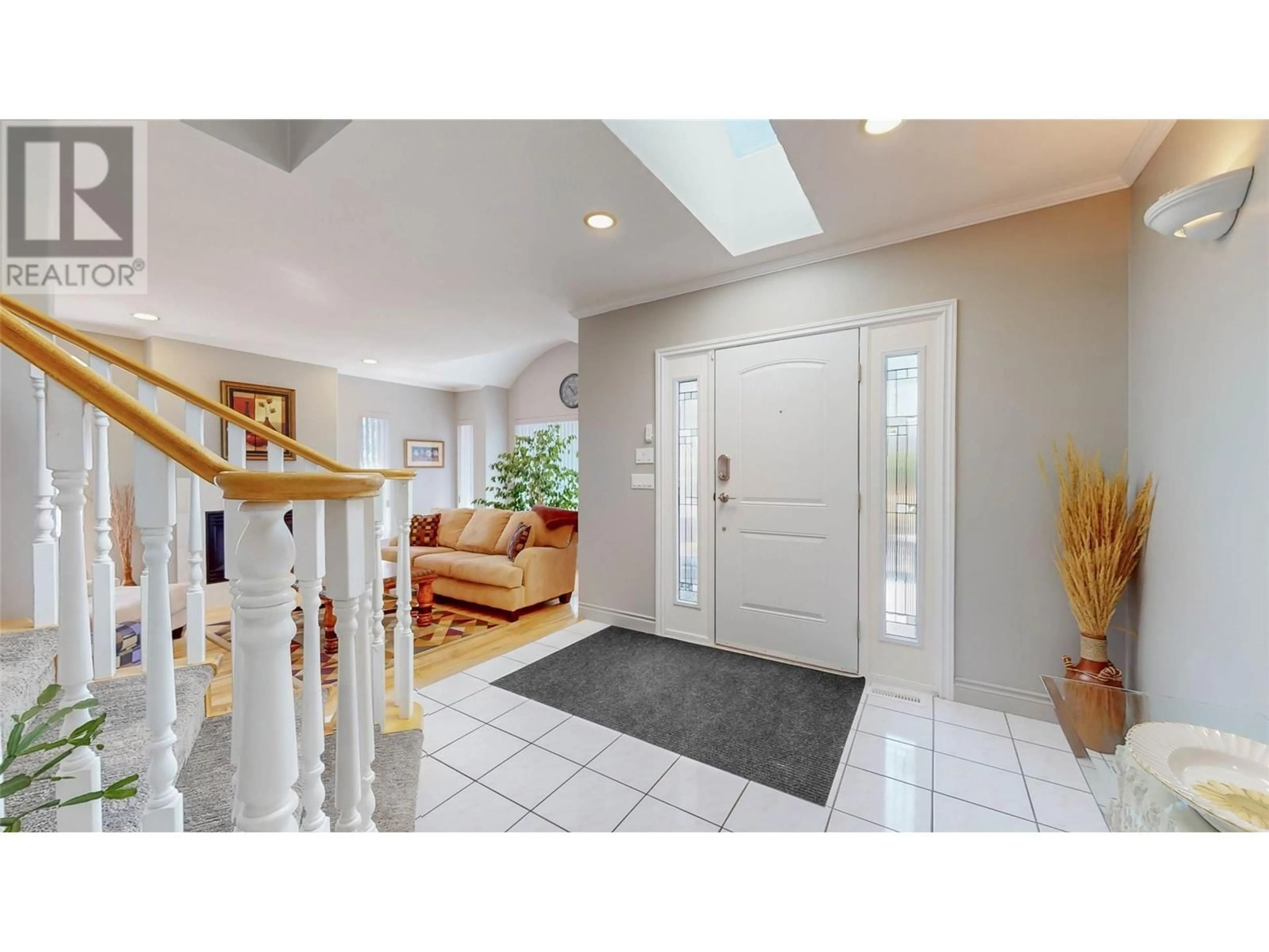Indoor entryway for 388 ROAD 10 OTHER, Oliver British Columbia V0H1T1