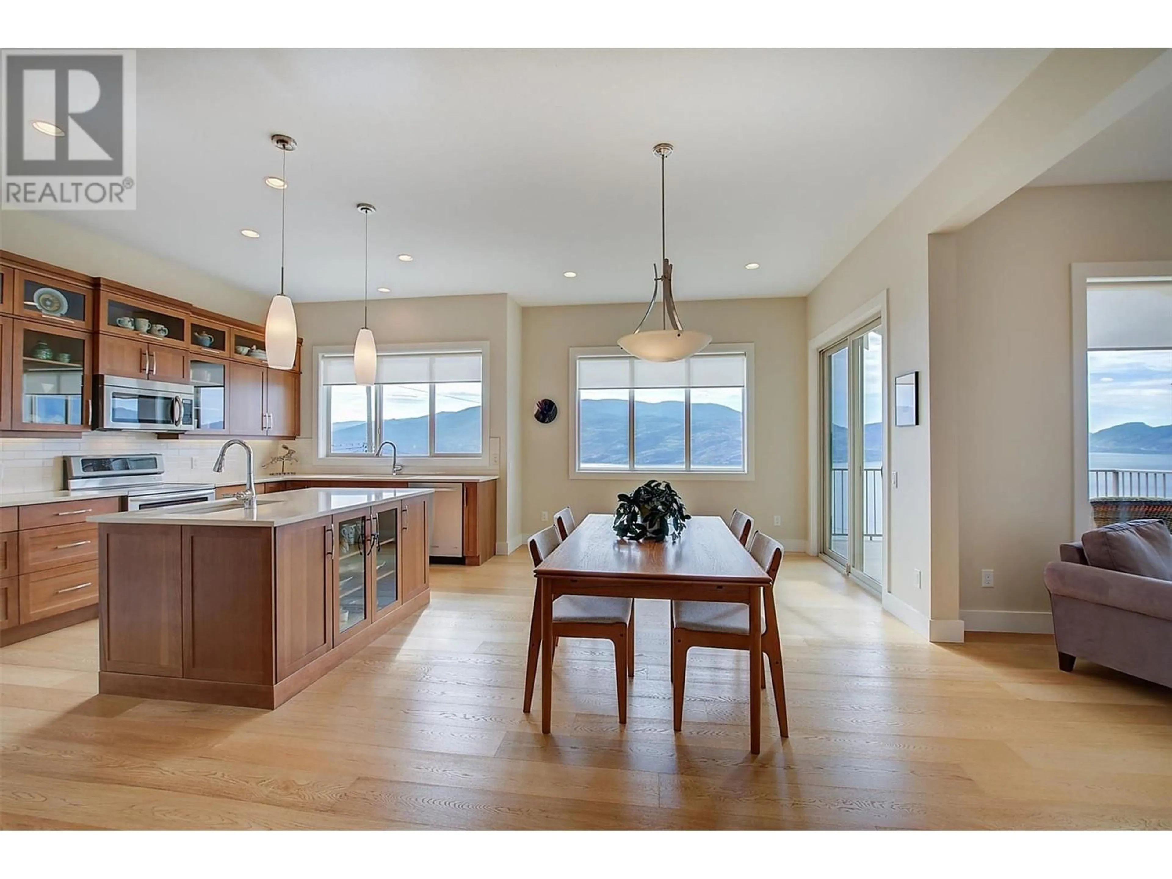 Open concept kitchen, unknown for 5884 MACGREGOR ROAD, Peachland British Columbia V0H1X4