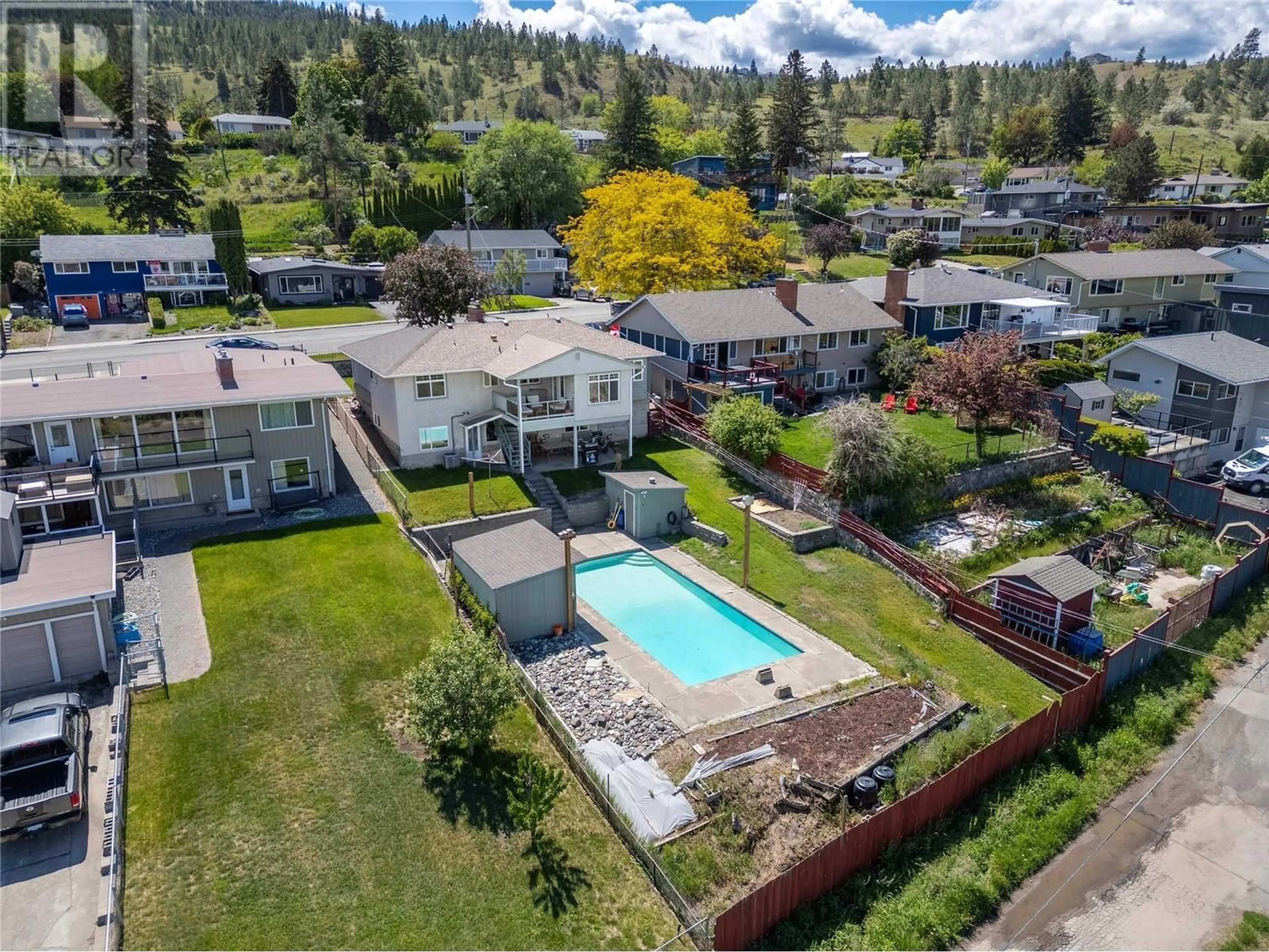 A pic from outside/outdoor area/front of a property/back of a property/a pic from drone, mountain view for 658 FRASER STREET, Kamloops British Columbia V2C3H2