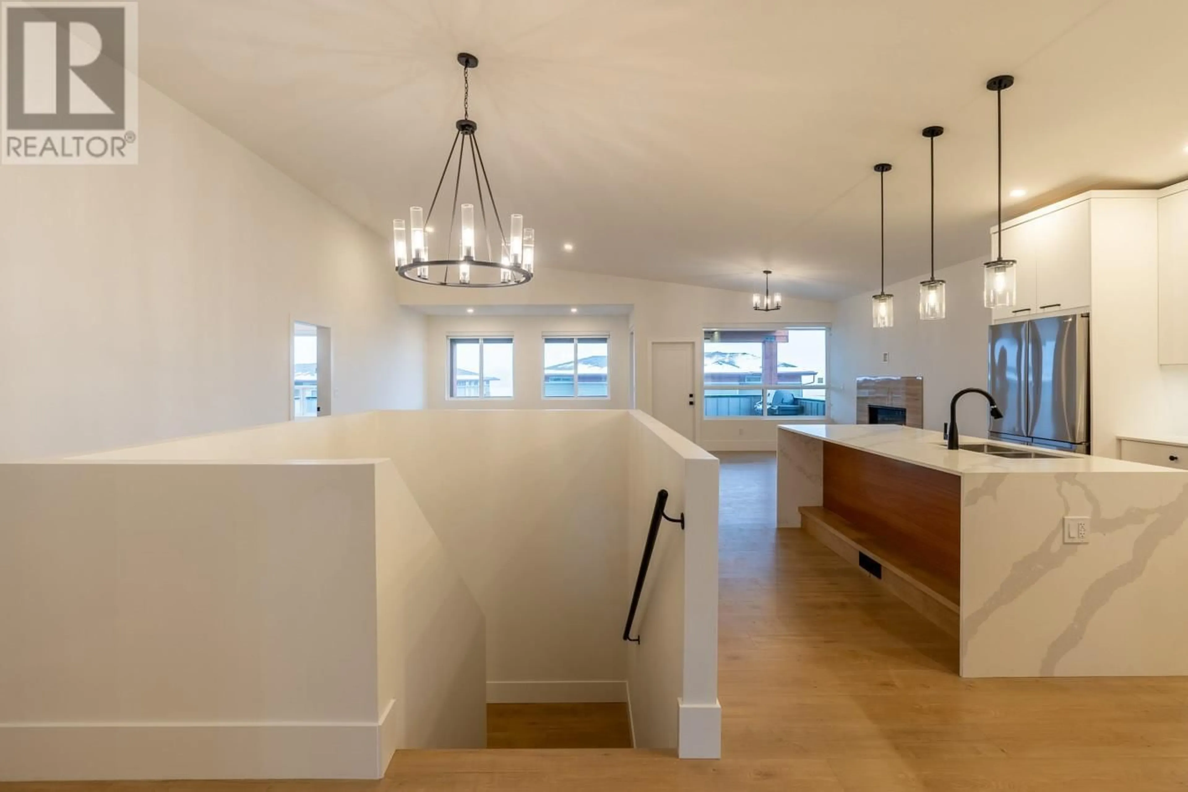 Unknown for 181 HOLLOWAY DRIVE, Kamloops British Columbia V1S0B3
