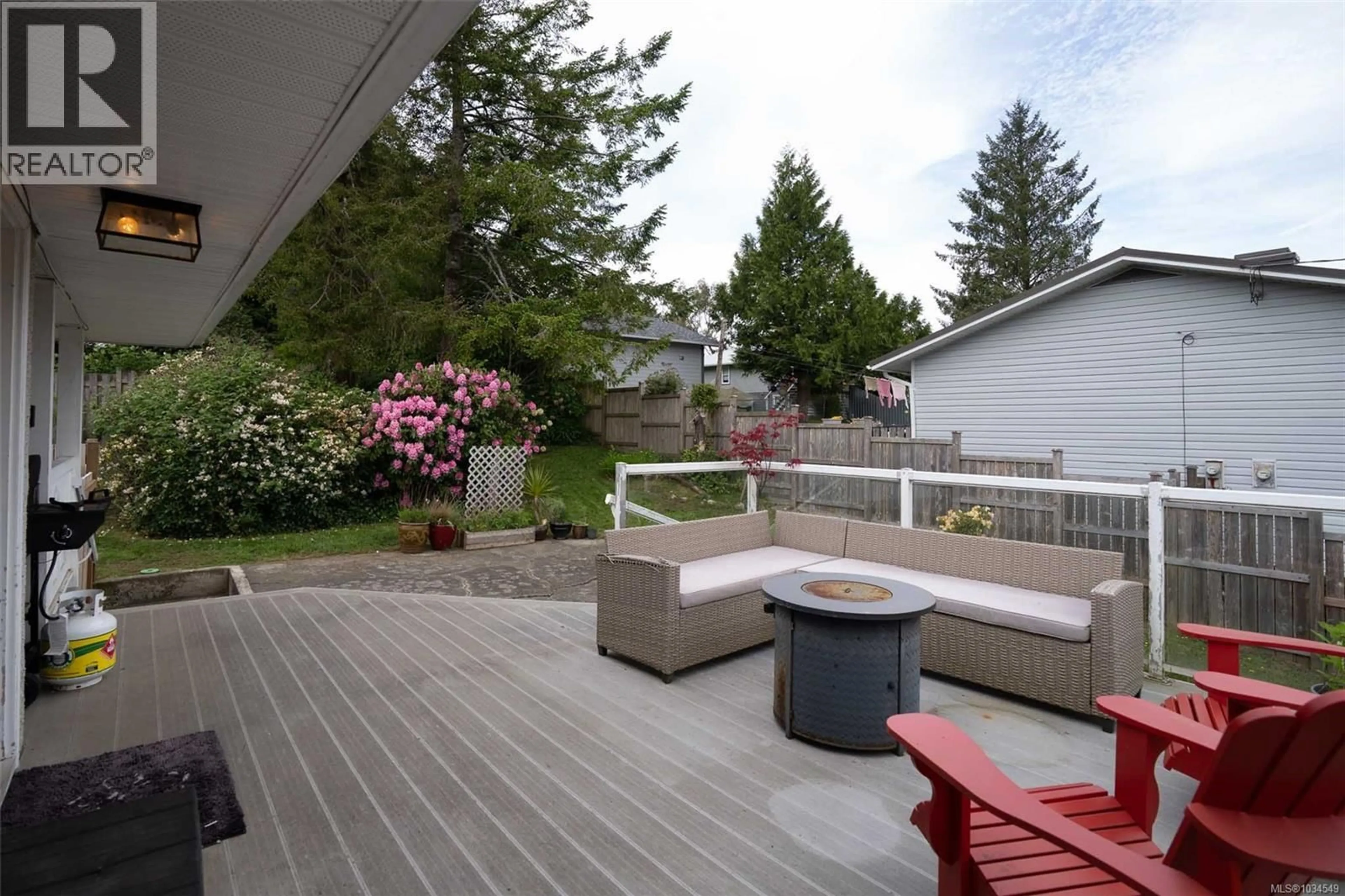 Unknown for 231 OTTER STREET, Ucluelet British Columbia V0R3A0