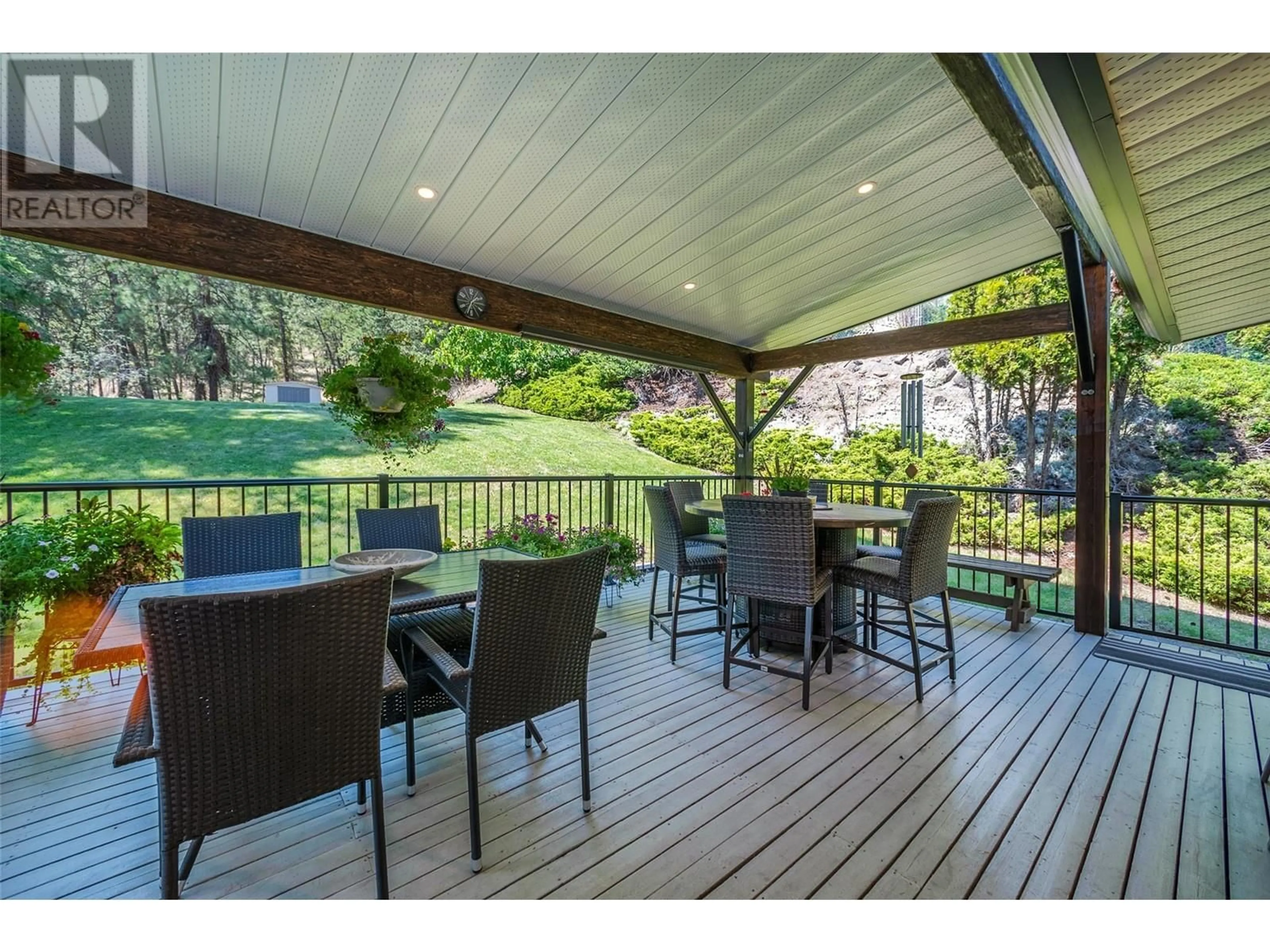 Patio, water/lake/river/ocean view for 410 CLIFTON ROAD, Kelowna British Columbia V1V1A5