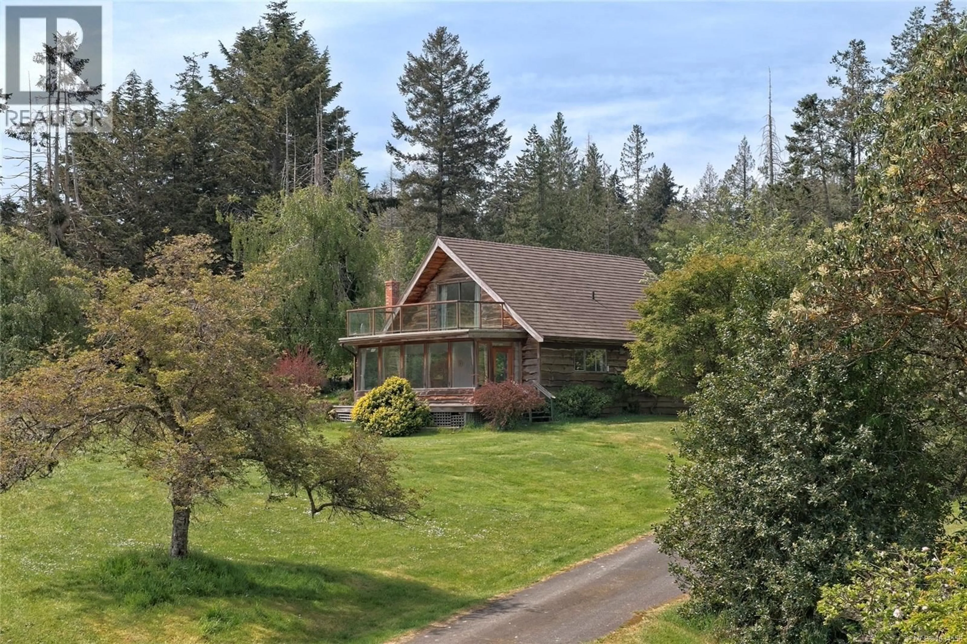 A pic from outside/outdoor area/front of a property/back of a property/a pic from drone, unknown for 144 HEDGER ROAD, Salt Spring British Columbia V8K1B6