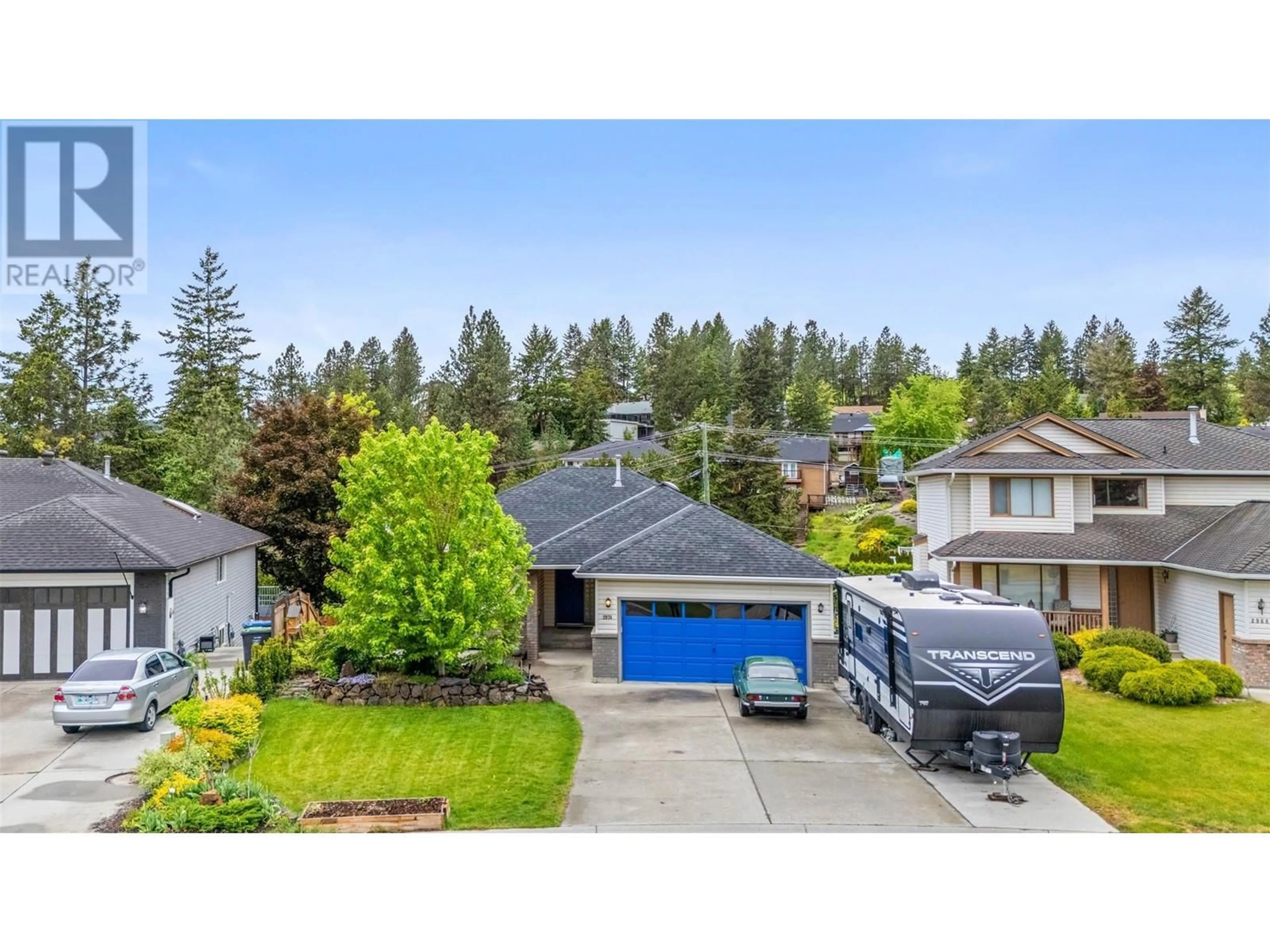A pic from outside/outdoor area/front of a property/back of a property/a pic from drone, street for 2974 SHANNON PLACE, West Kelowna British Columbia V4T1T5