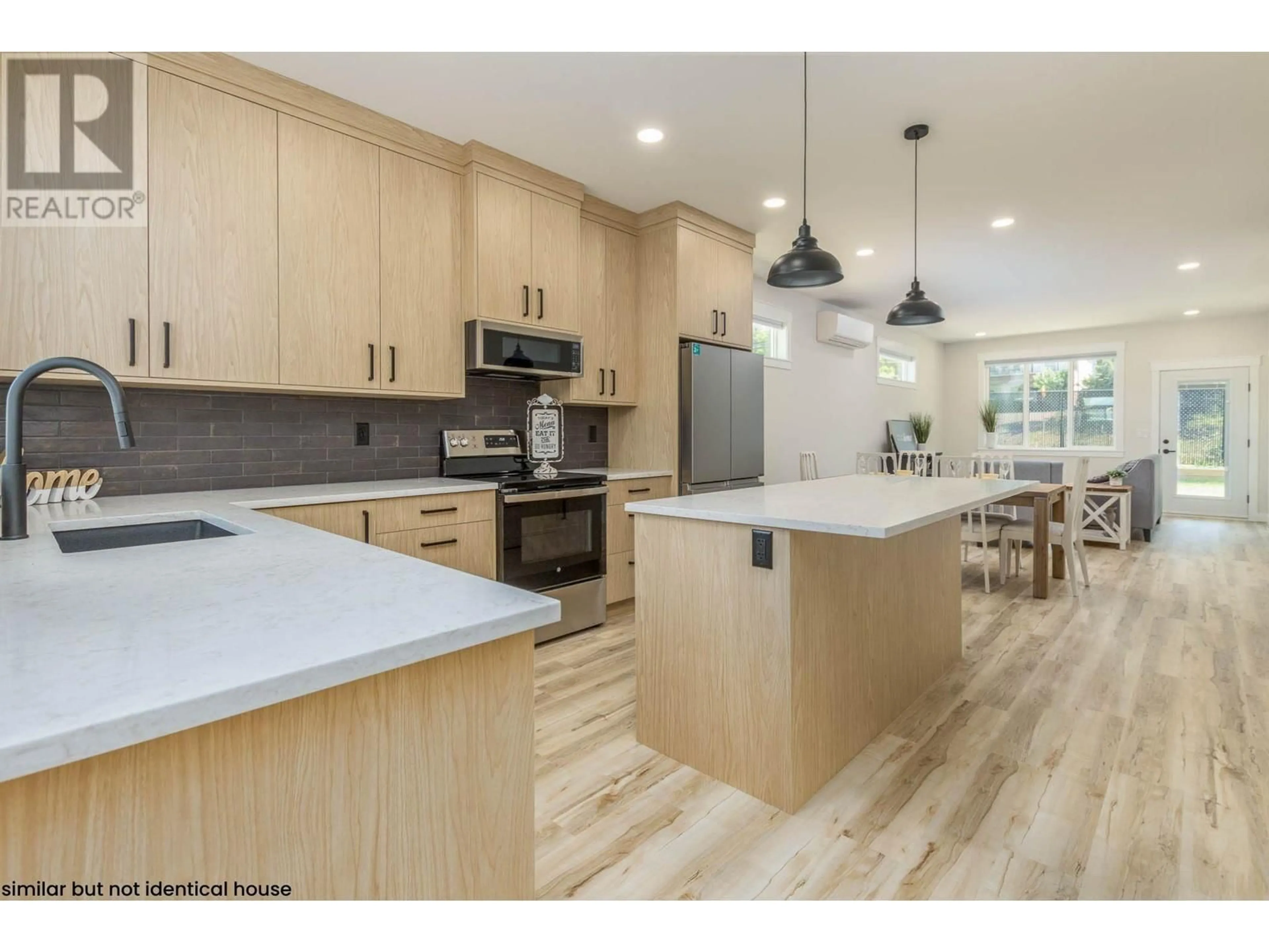 Open concept kitchen, unknown for 2374 6 AVENUE SOUTHEAST, Salmon Arm British Columbia V1E0H1