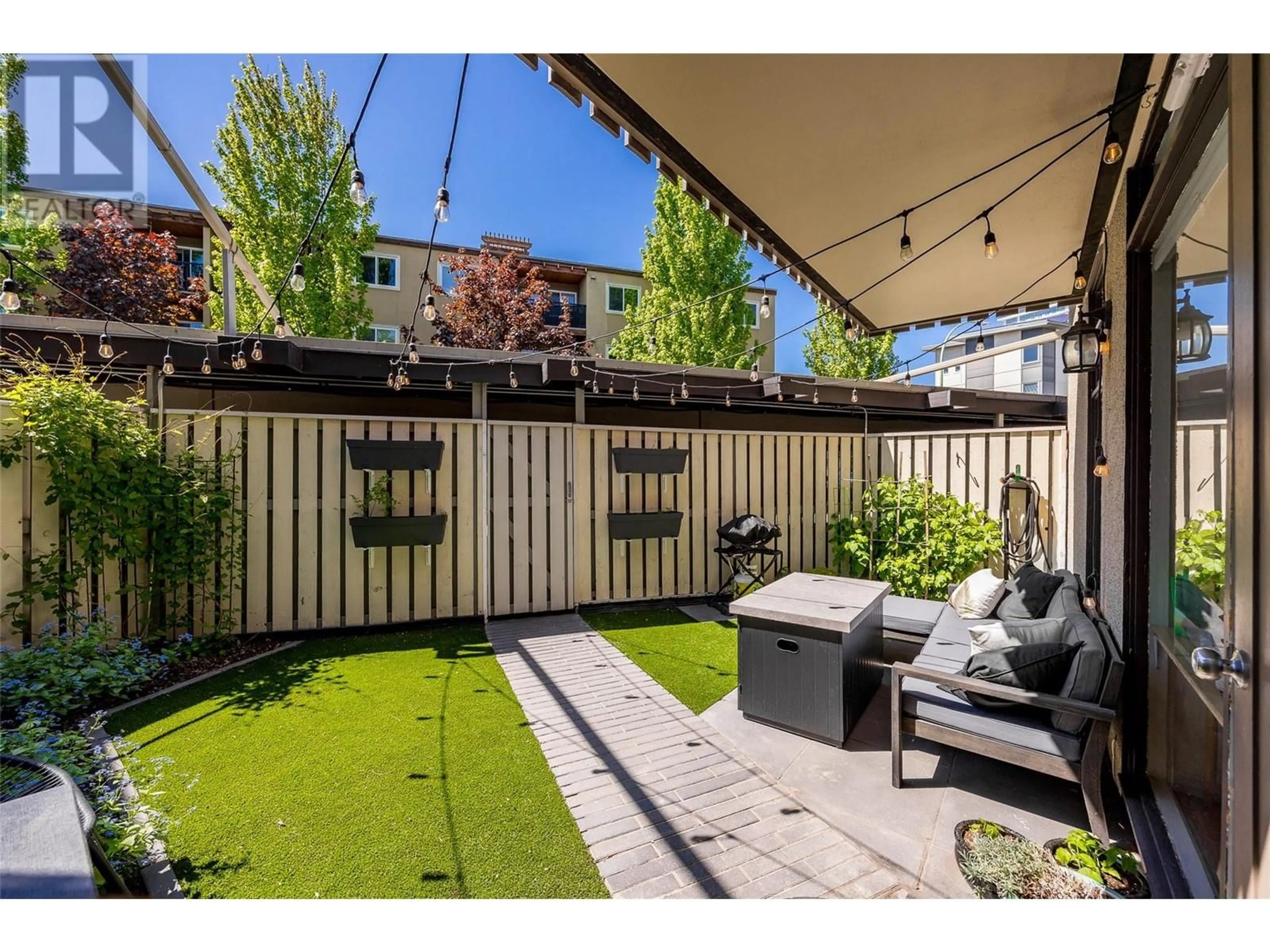 Patio, street for 6 - 353 BOYCE CRESCENT, Kelowna British Columbia V1Y5Z7