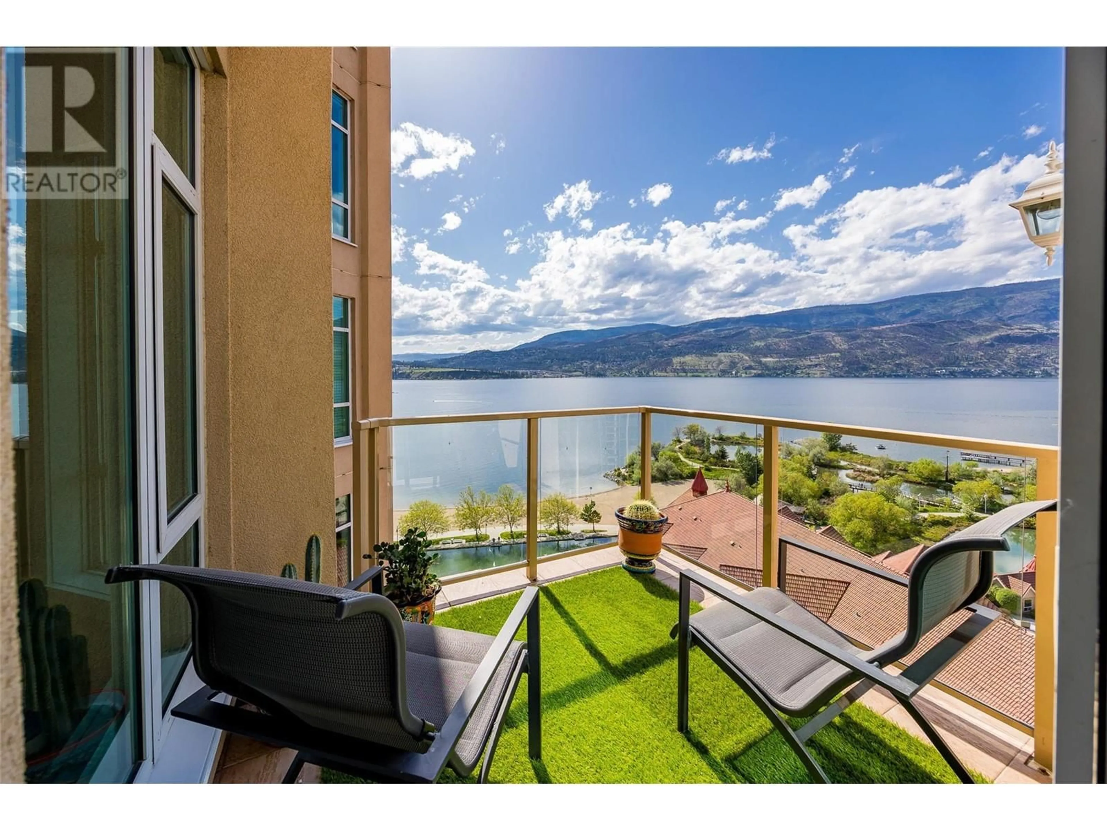 Balcony in the apartment, water/lake/river/ocean view for 1505 - 1128 SUNSET DRIVE, Kelowna British Columbia V1Y9W7
