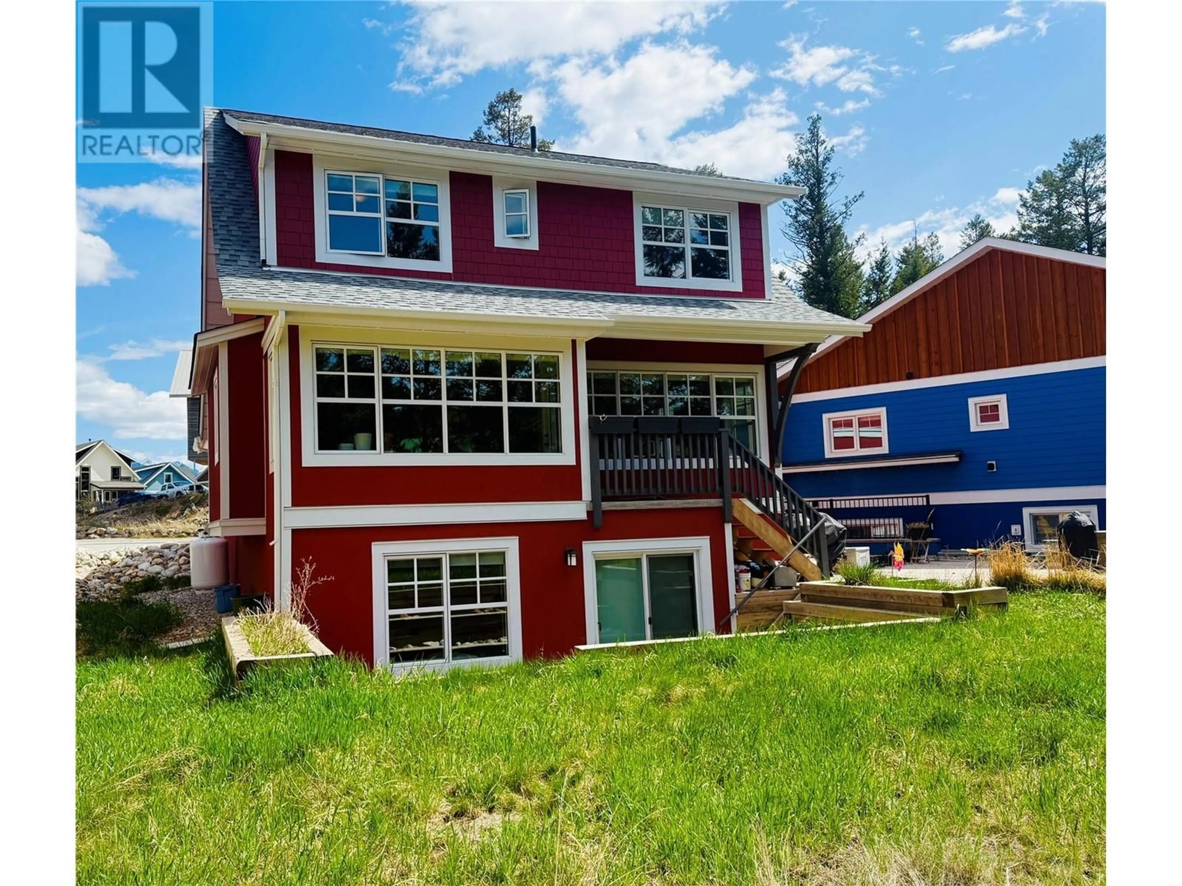 Home with vinyl exterior material, unknown for 1440 CANTERBURY CLOSE, Invermere British Columbia V0A1K0