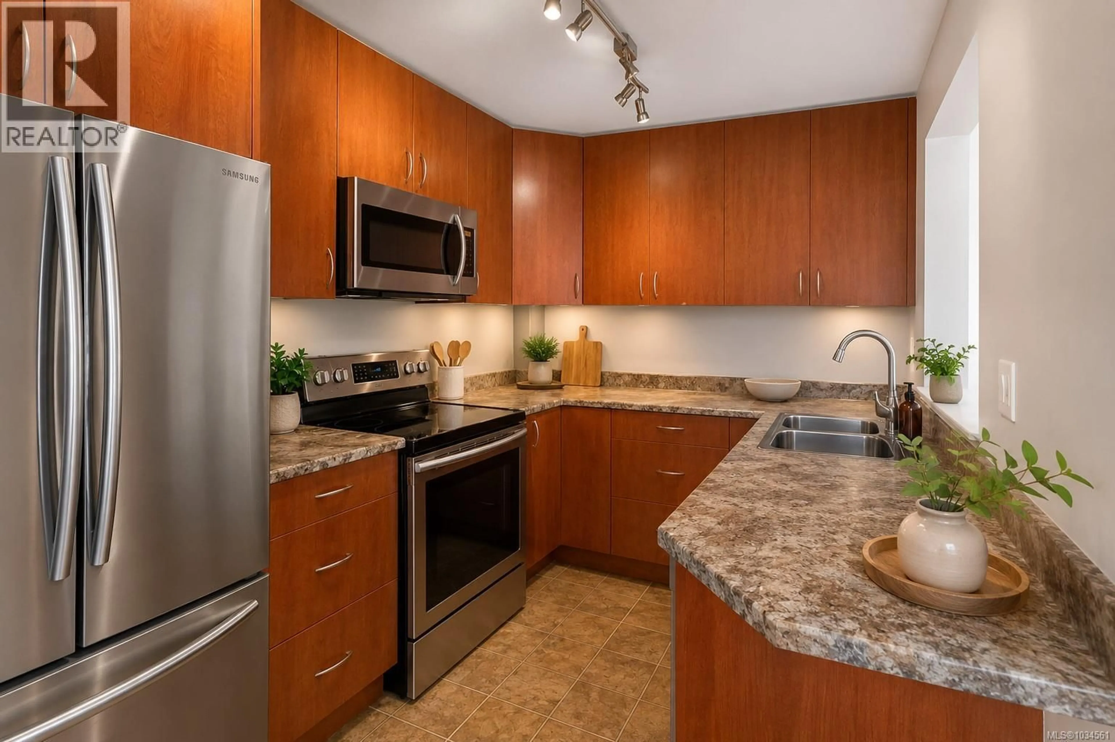 Standard kitchen, unknown for 307 - 3010 WASHINGTON AVENUE, Victoria British Columbia V9A1P6