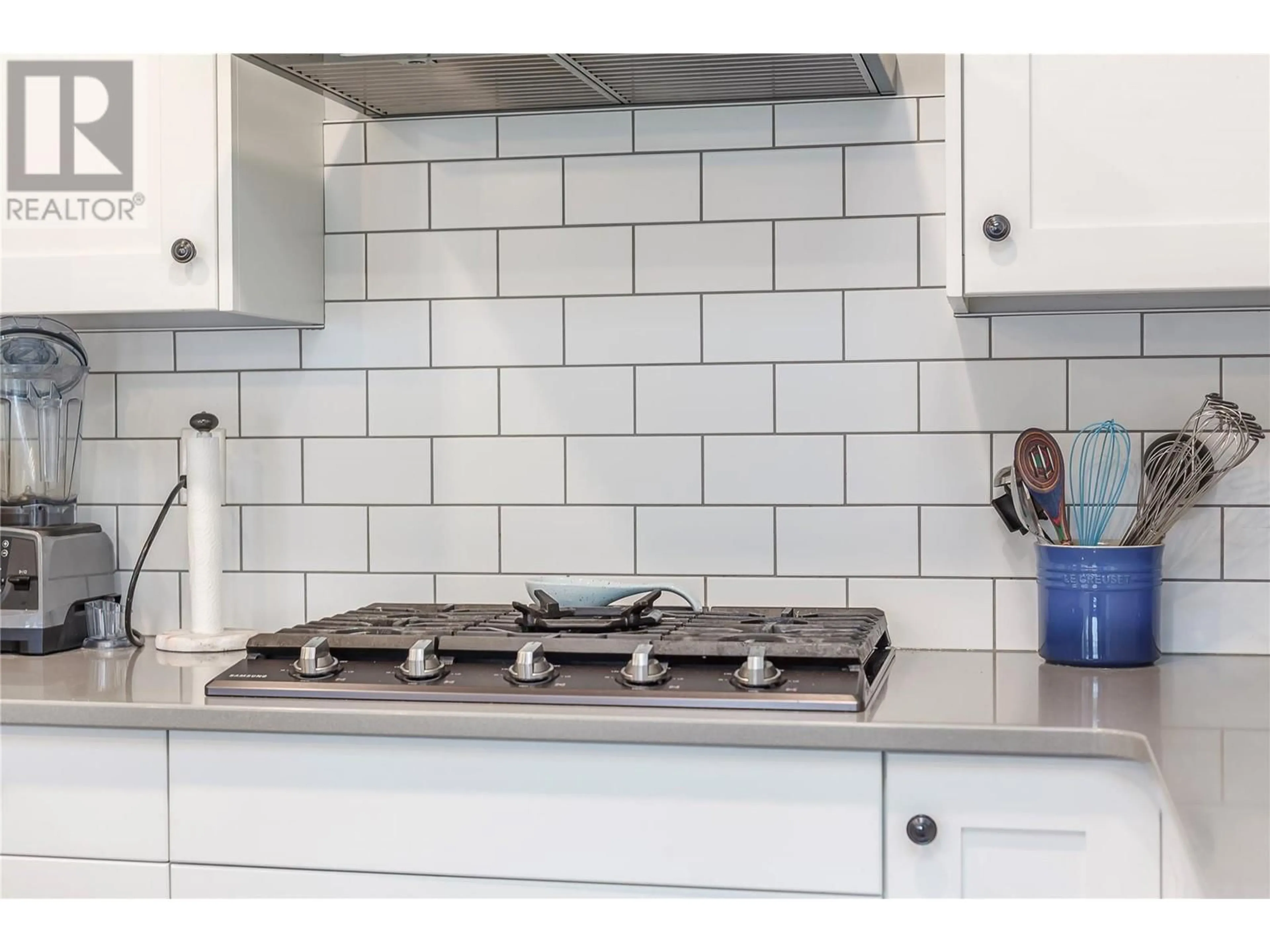 Standard kitchen, ceramic/tile floor for 2725 SUNNYDALE DRIVE, Blind Bay British Columbia V0E1H2