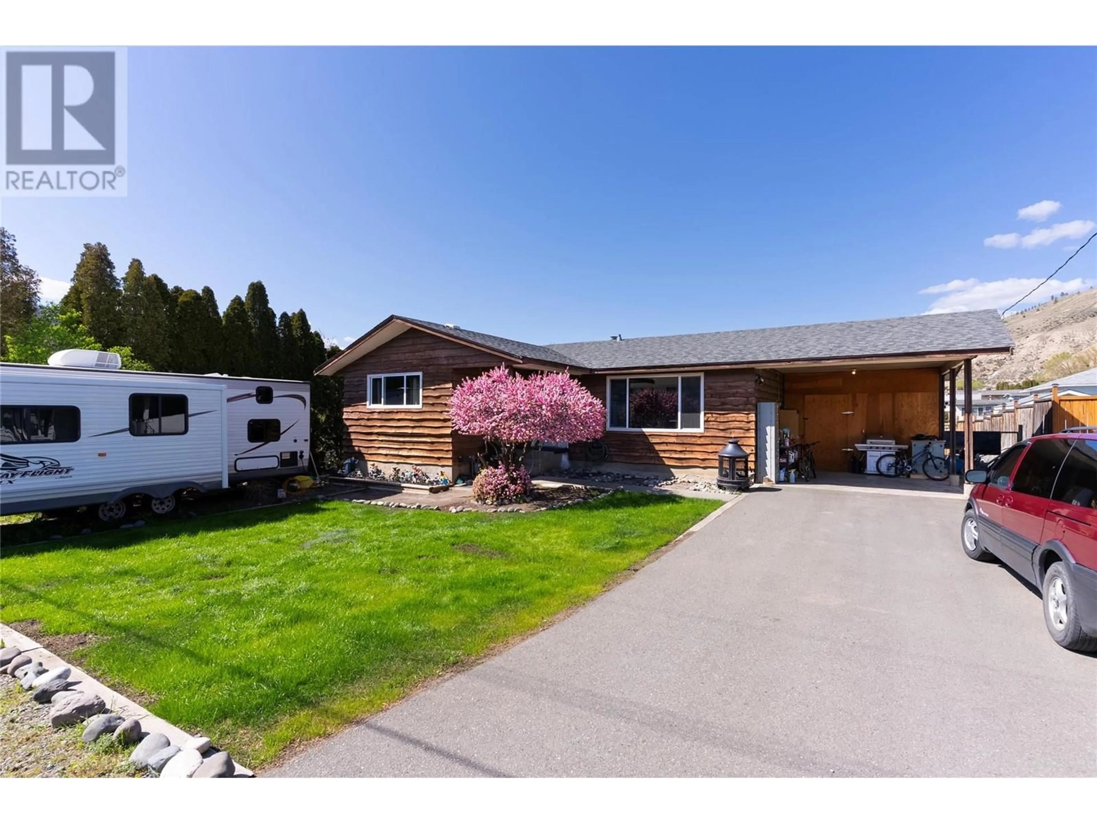 Home with vinyl exterior material, unknown for 1105 MACLEAN CRESCENT, Cache Creek British Columbia V0K1H0
