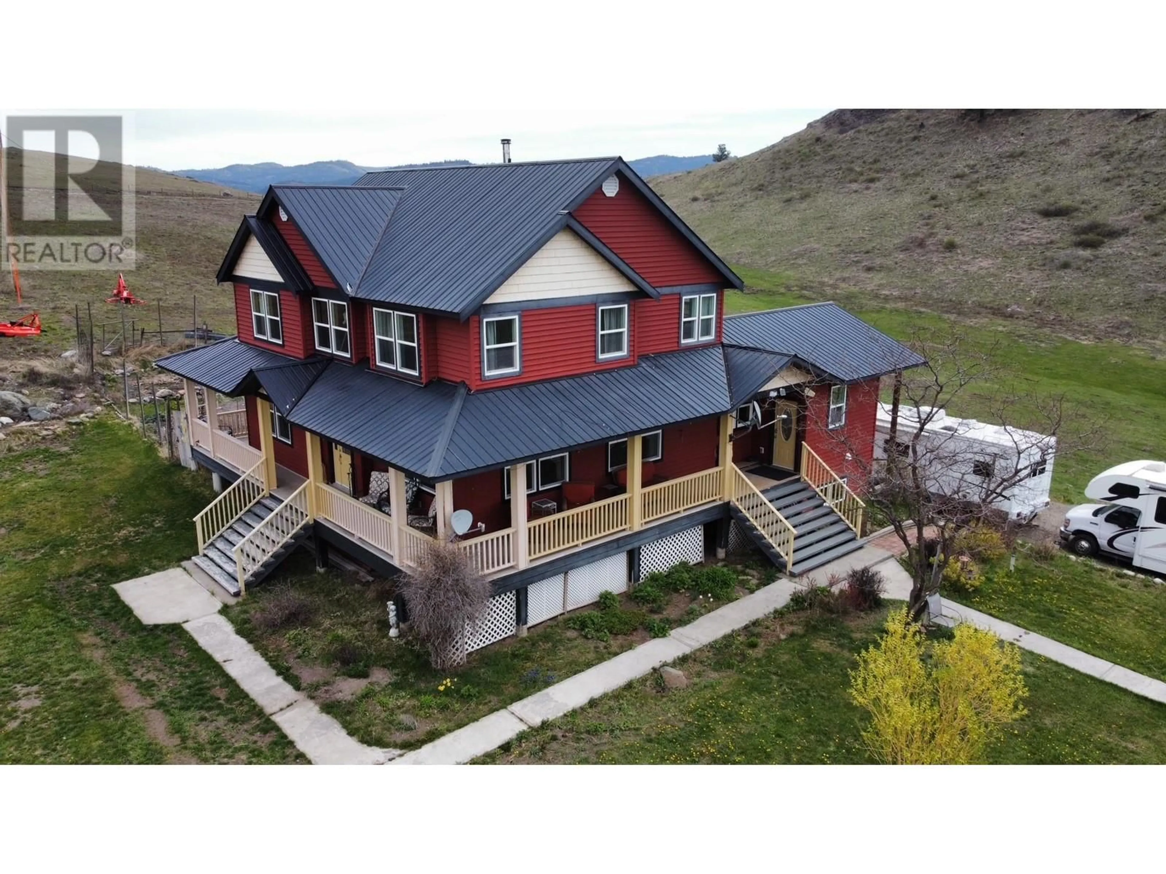 A pic from outside/outdoor area/front of a property/back of a property/a pic from drone, building for 1670 HULME CREEK ROAD, Rock Creek British Columbia V0H1Y0