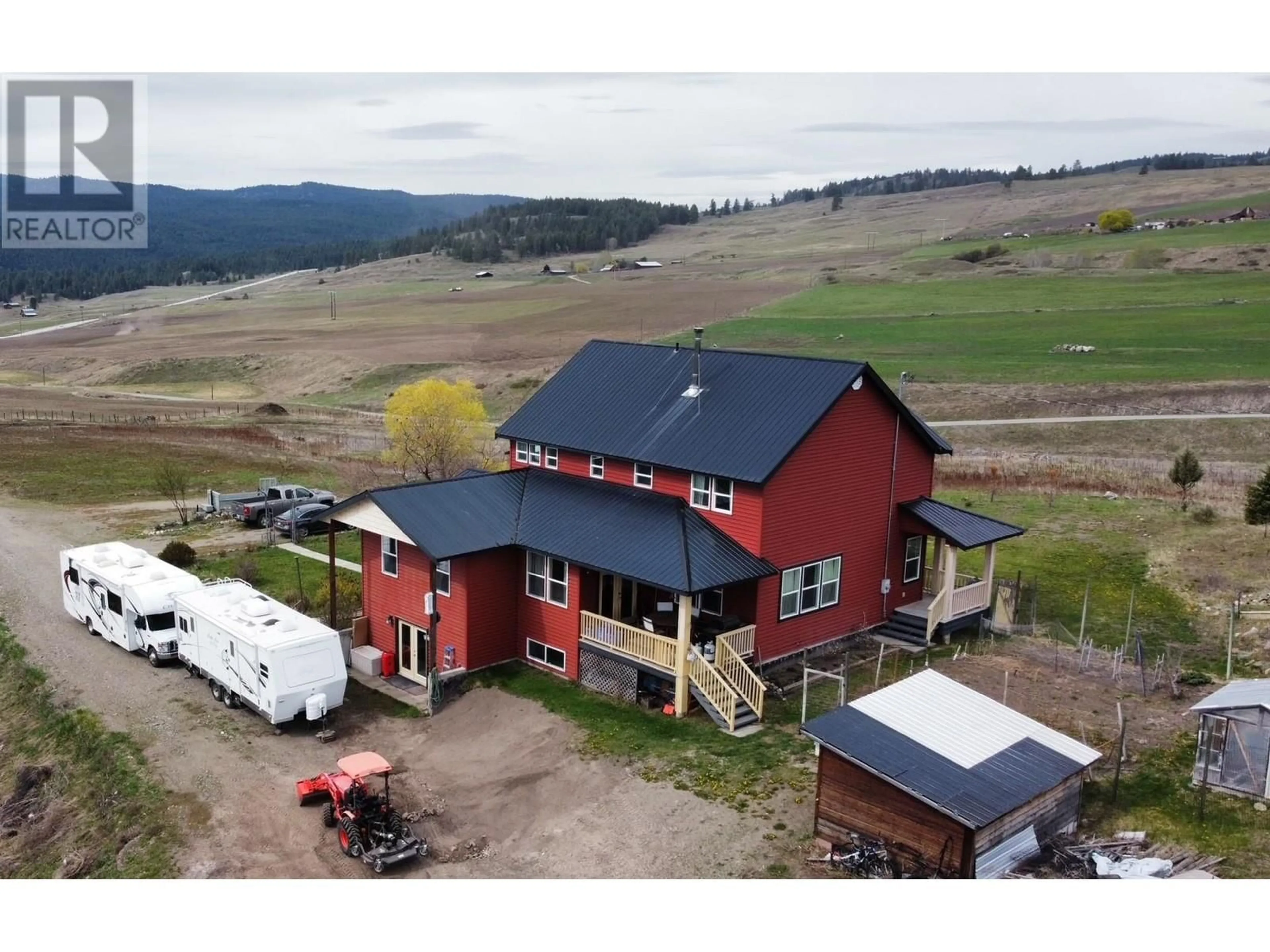 A pic from outside/outdoor area/front of a property/back of a property/a pic from drone, building for 1670 HULME CREEK ROAD, Rock Creek British Columbia V0H1Y0