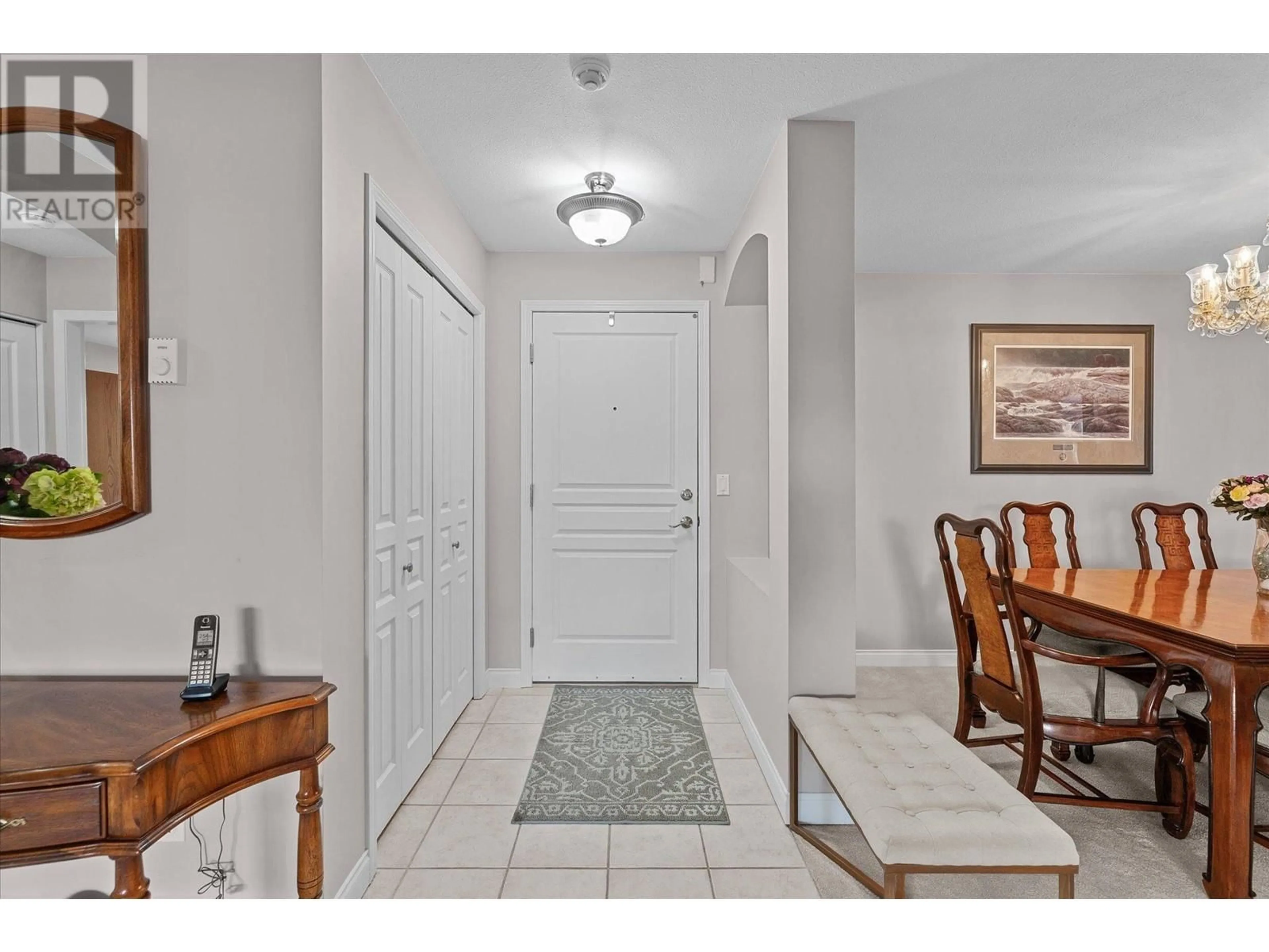 Indoor entryway for 108 - 3880 BROWN ROAD, West Kelowna British Columbia V4T2J5