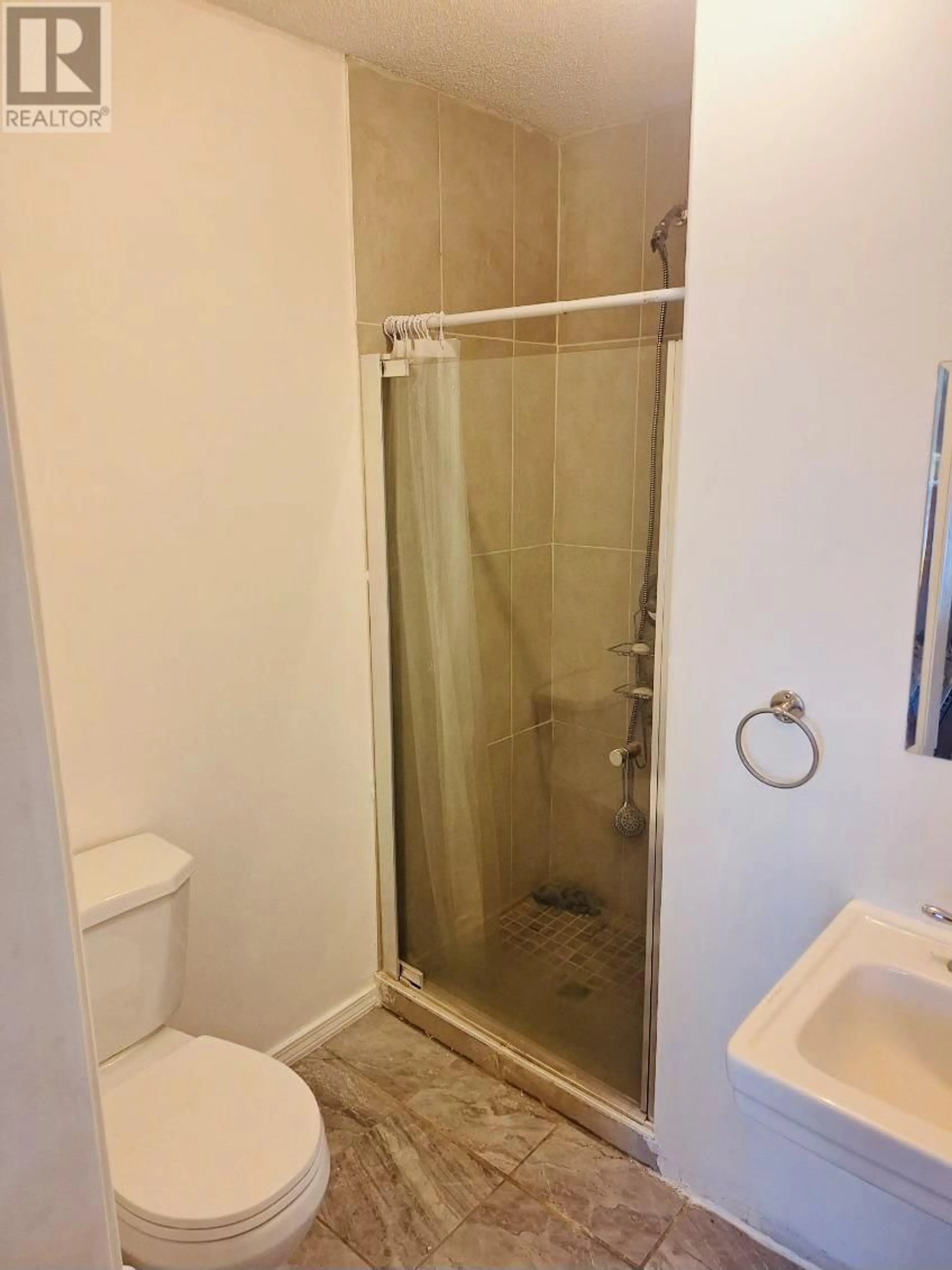 Standard bathroom, floor is not visible for 170 MCPHERSON CRESCENT, Penticton British Columbia V2A2N8