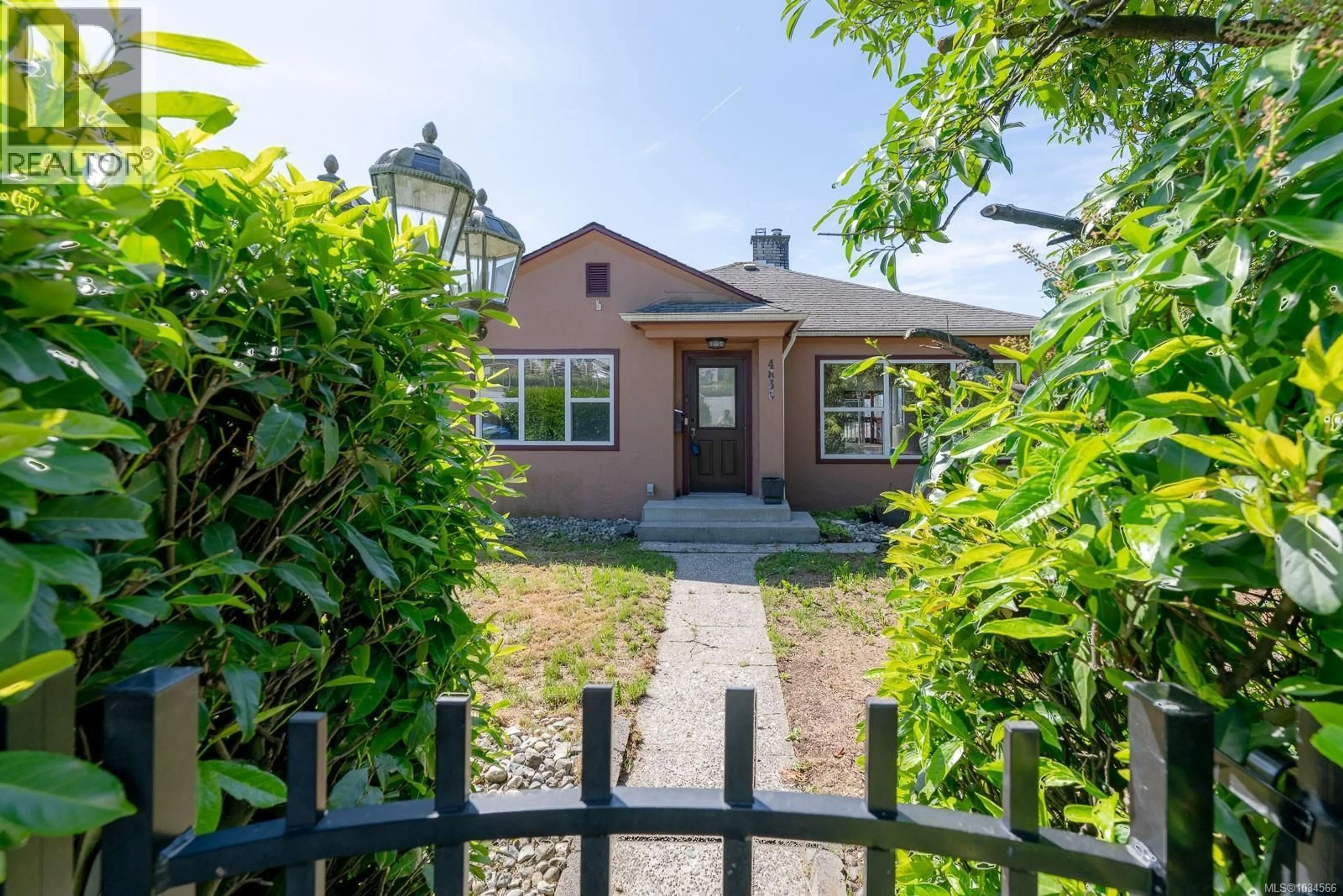 A pic from outside/outdoor area/front of a property/back of a property/a pic from drone, street for 4836 REDFORD STREET, Port Alberni British Columbia V9Y3P2