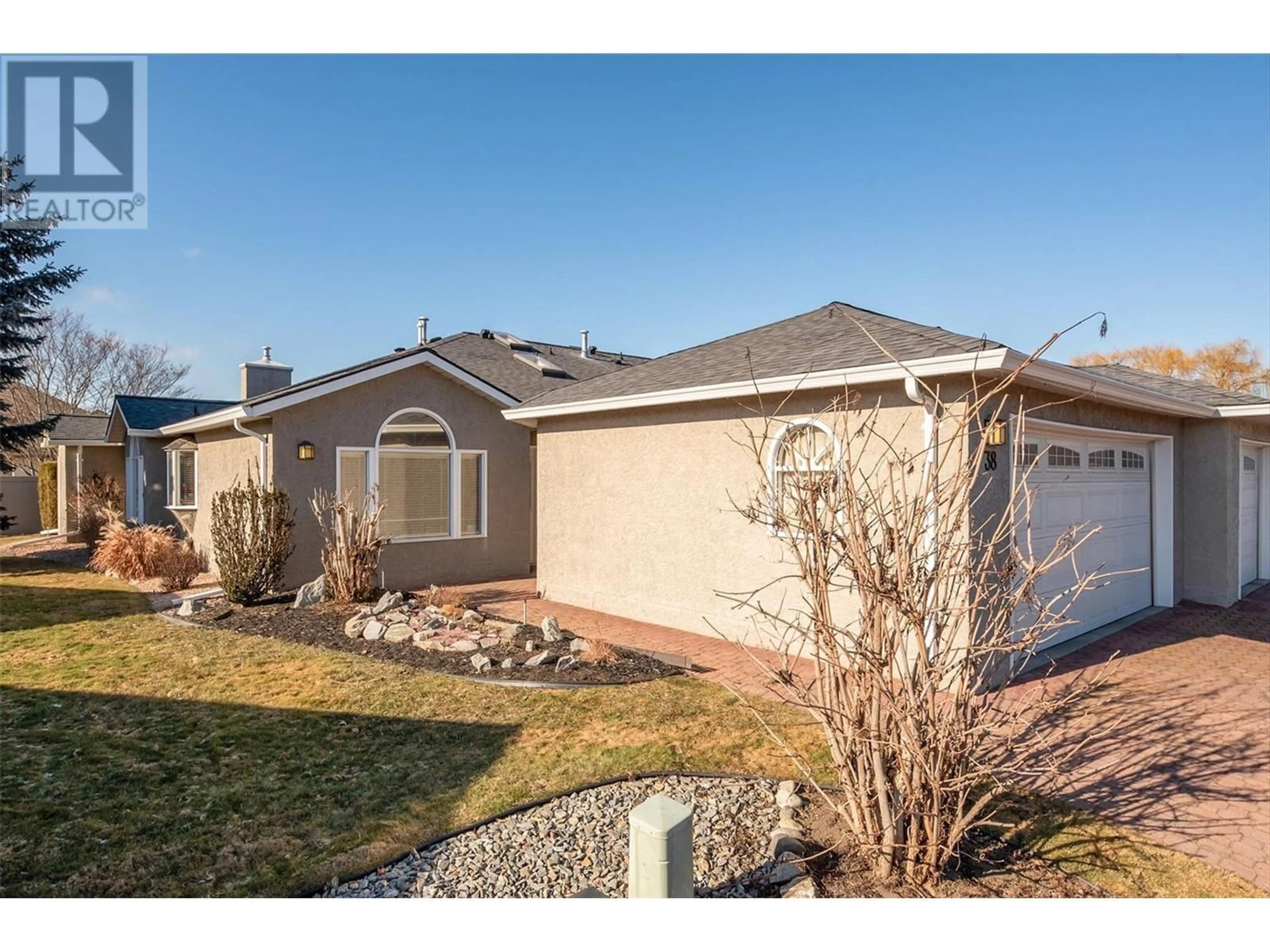 Home with vinyl exterior material, street for 38 - 1020 LANFRANCO ROAD, Kelowna British Columbia V1W3W6