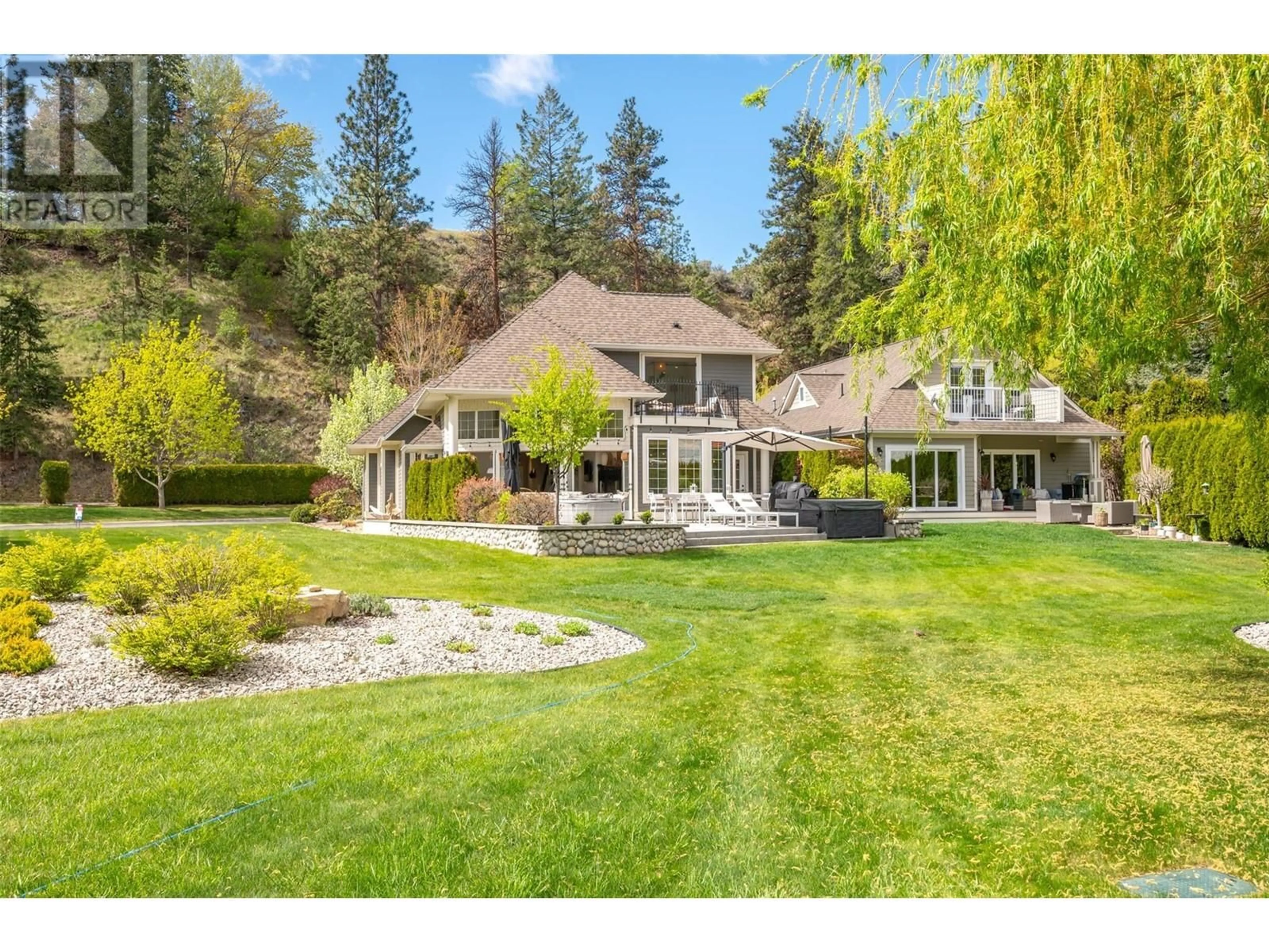 A pic from outside/outdoor area/front of a property/back of a property/a pic from drone, mountain view for 6 - 15419 LAKESHORE DRIVE NORTH, Summerland British Columbia V0H1Z6