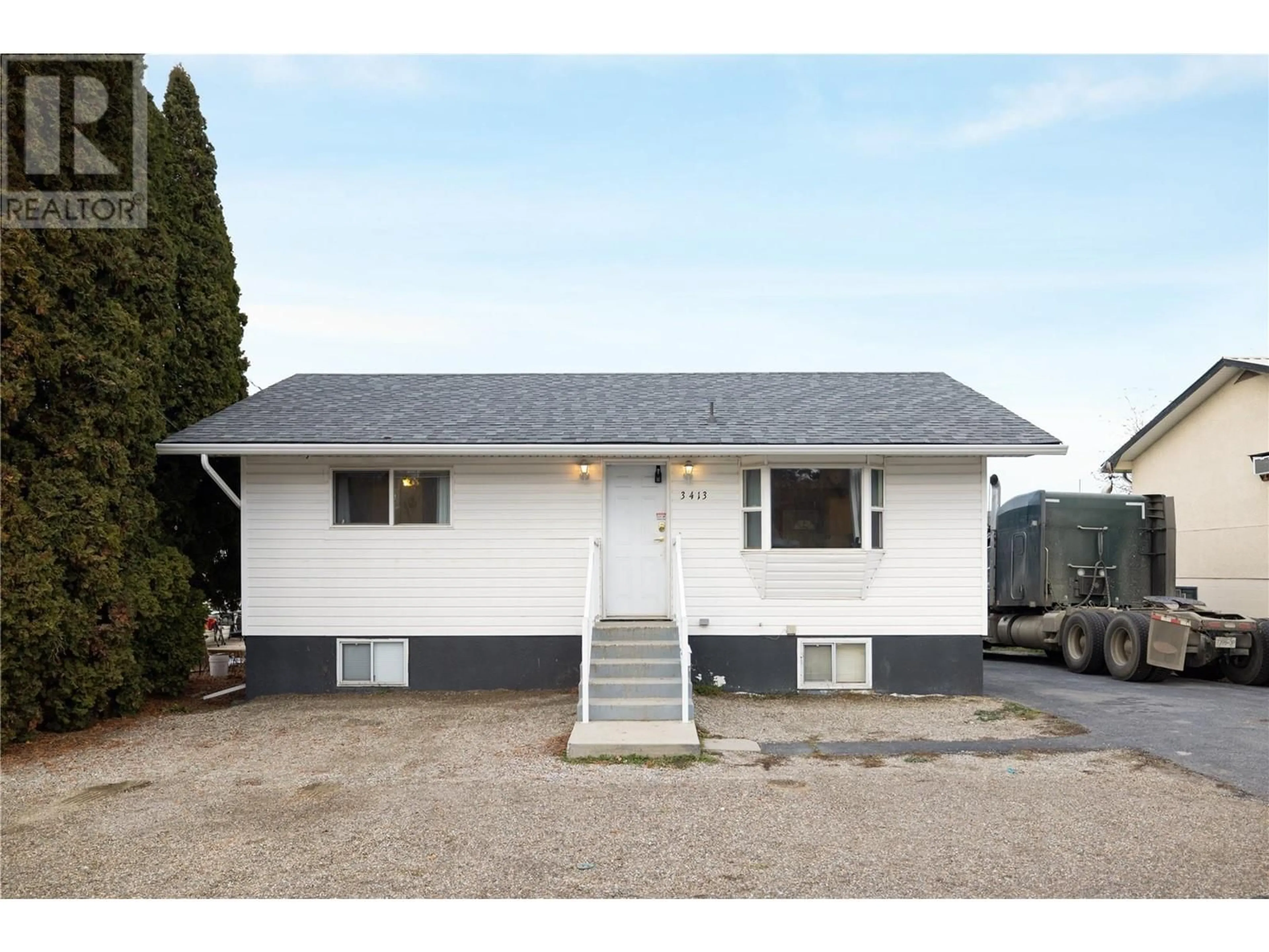 Home with vinyl exterior material, unknown for 3413 24 AVENUE, Vernon British Columbia V1T1L7