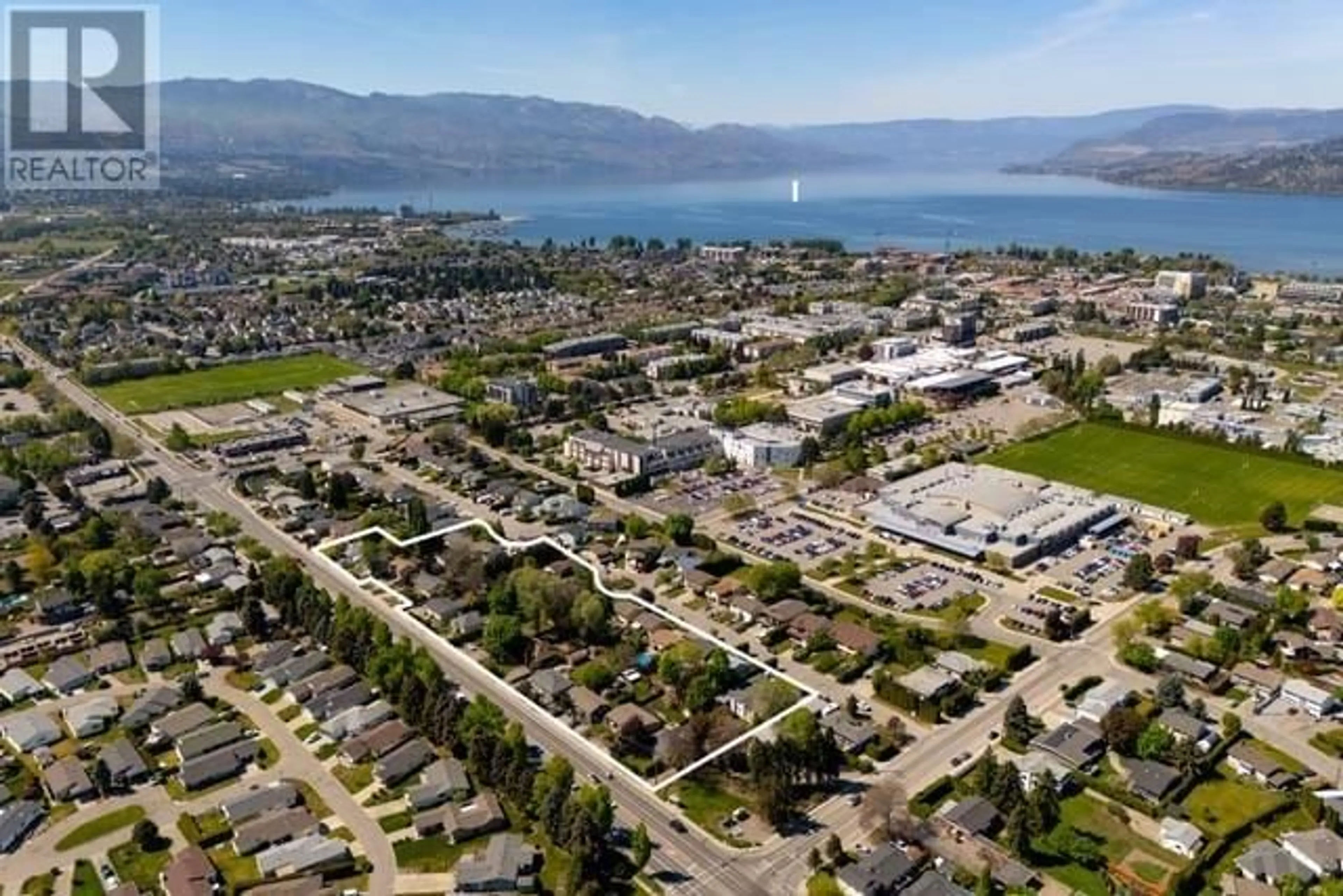 A pic from outside/outdoor area/front of a property/back of a property/a pic from drone, mountain view for 2913 BOUVETTE STREET, Kelowna British Columbia V1Y3K5