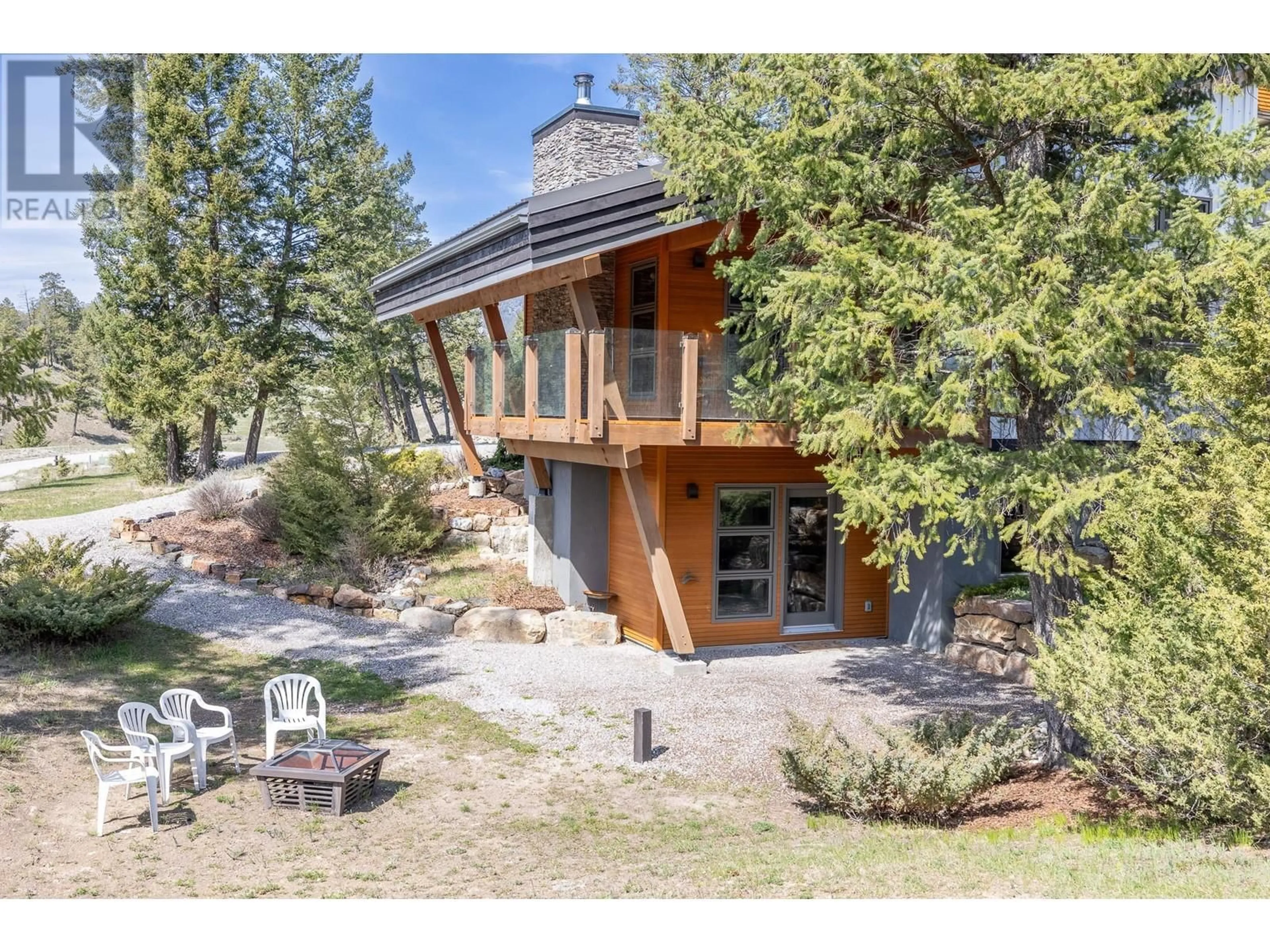 Unknown for 4 - 2400 KOOTENAY RD NO 3 ROAD, Windermere British Columbia V0B2L2