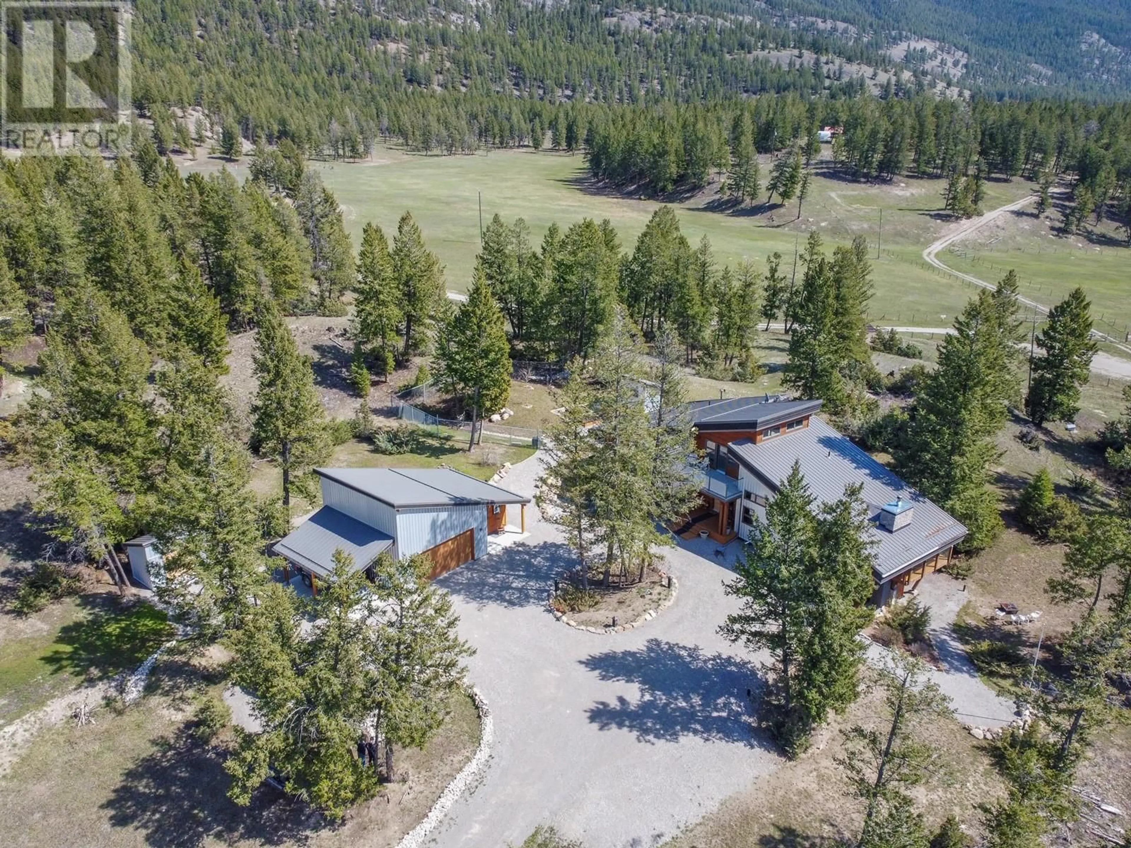 A pic from outside/outdoor area/front of a property/back of a property/a pic from drone, mountain view for 4 - 2400 KOOTENAY RD NO 3 ROAD, Windermere British Columbia V0B2L2