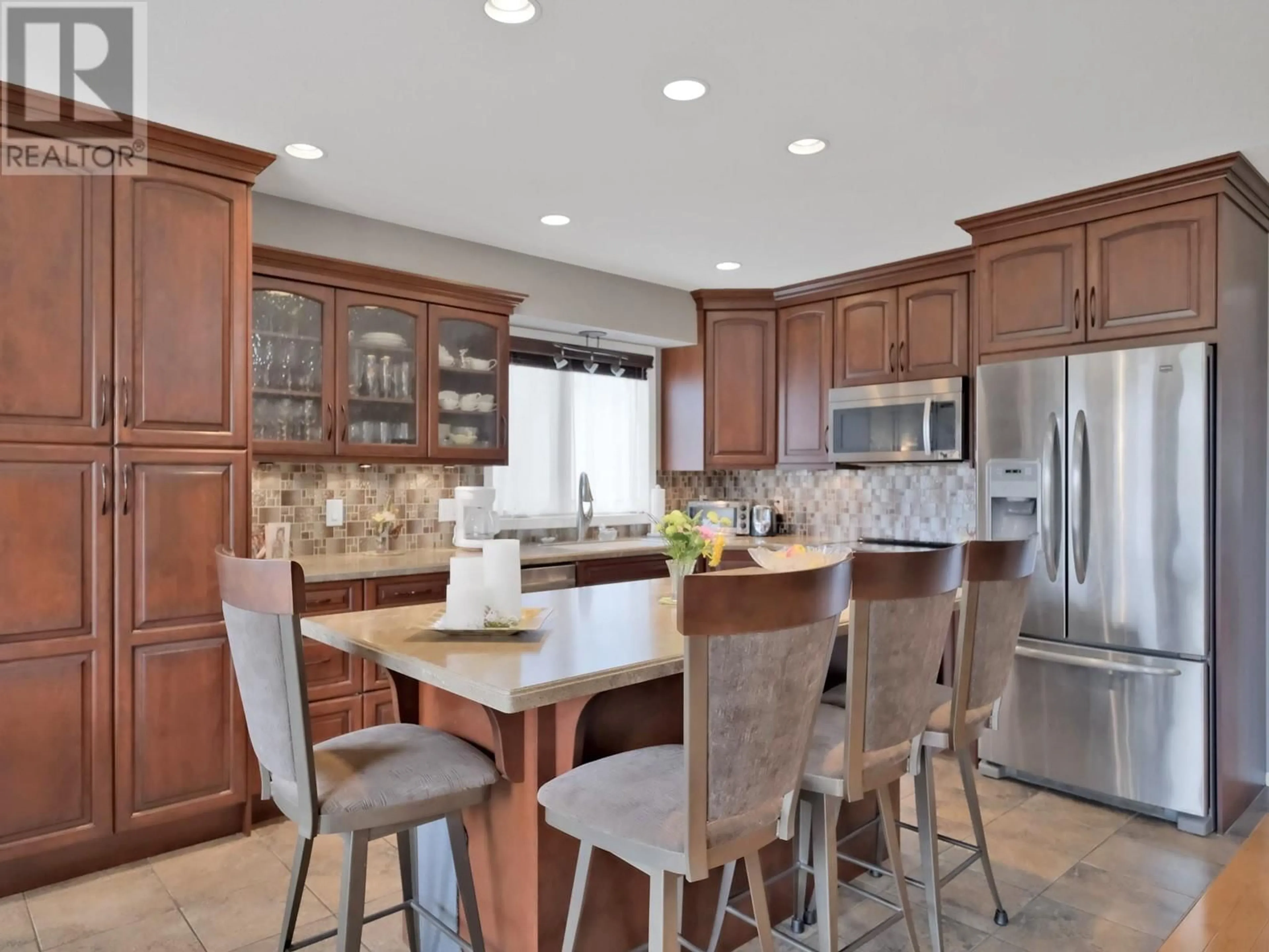 Open concept kitchen, ceramic/tile floor for 104 - 3333 SOUTH MAIN STREET, Penticton British Columbia V2A8J8