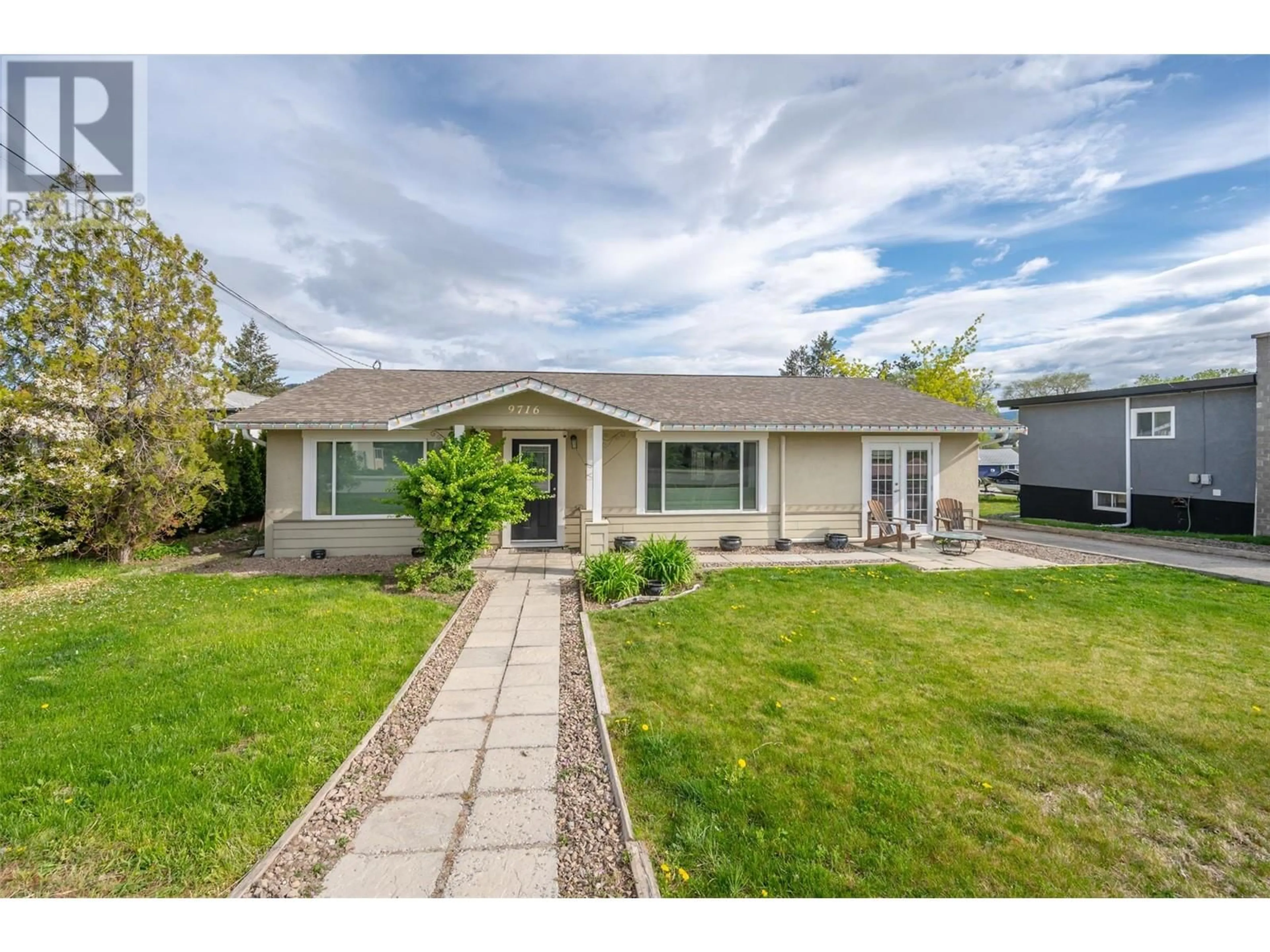 A pic from outside/outdoor area/front of a property/back of a property/a pic from drone, street for 9716 THOMPSON ROAD, Summerland British Columbia V0H1Z3
