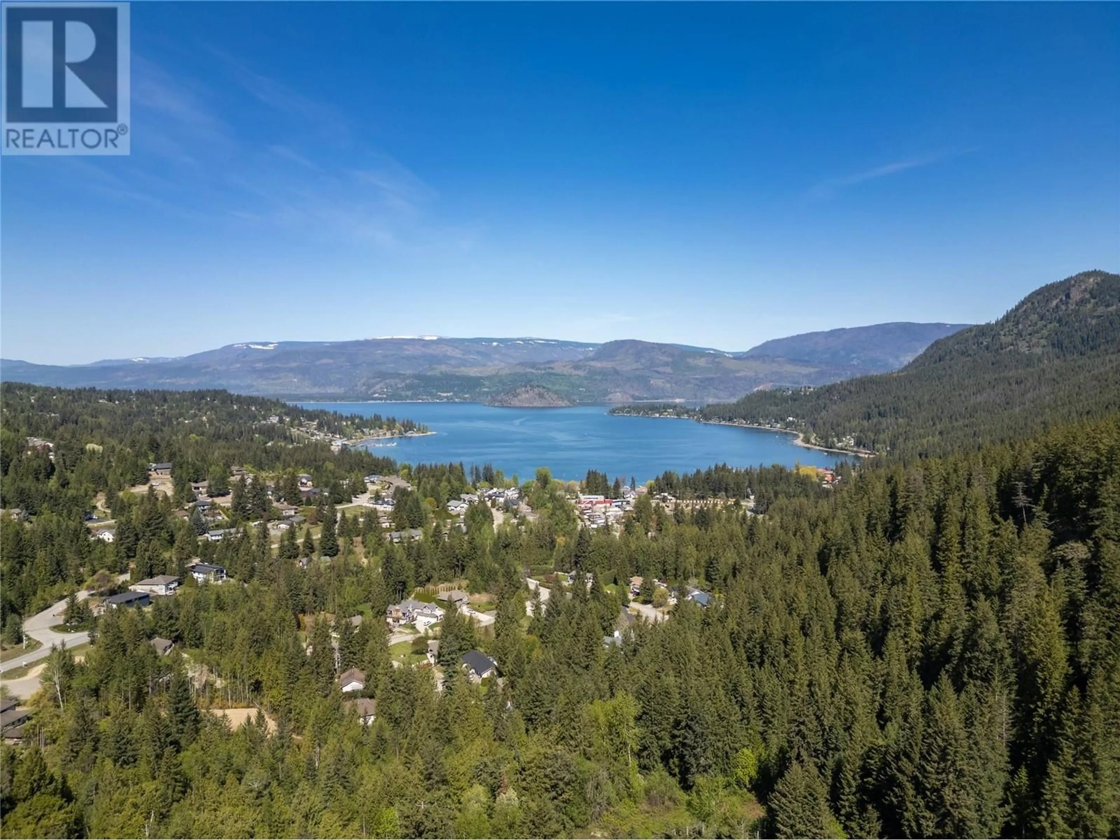 A pic from outside/outdoor area/front of a property/back of a property/a pic from drone, water/lake/river/ocean view for 44 - 2592 ALPEN PARADIES ROAD, Blind Bay British Columbia V0E1H1