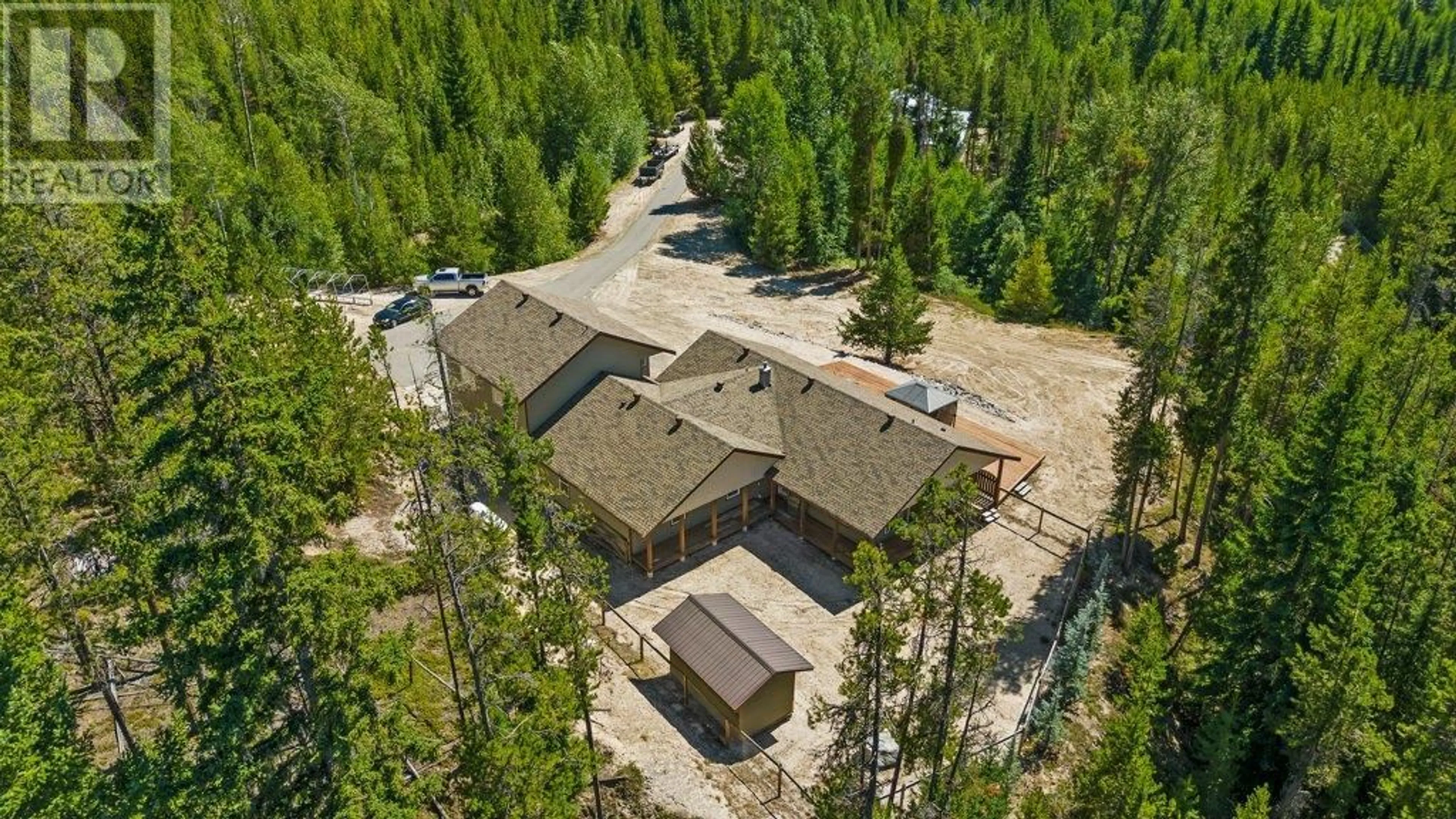 A pic from outside/outdoor area/front of a property/back of a property/a pic from drone, unknown for 145 JELLICOE ROAD, Princeton British Columbia V0X1W0