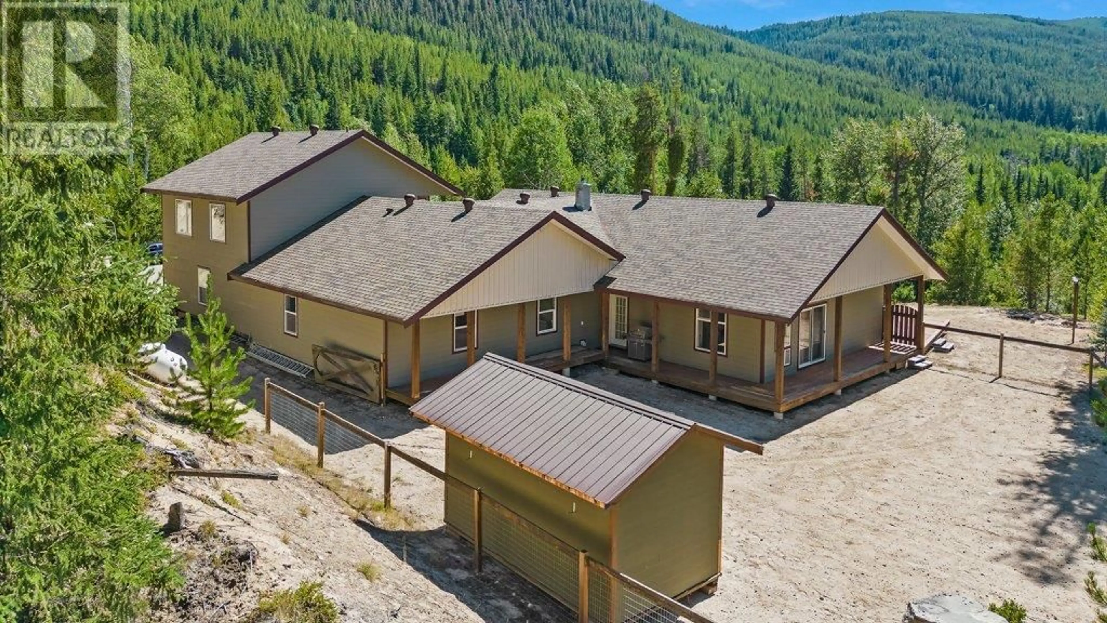 A pic from outside/outdoor area/front of a property/back of a property/a pic from drone, mountain view for 145 JELLICOE ROAD, Princeton British Columbia V0X1W0