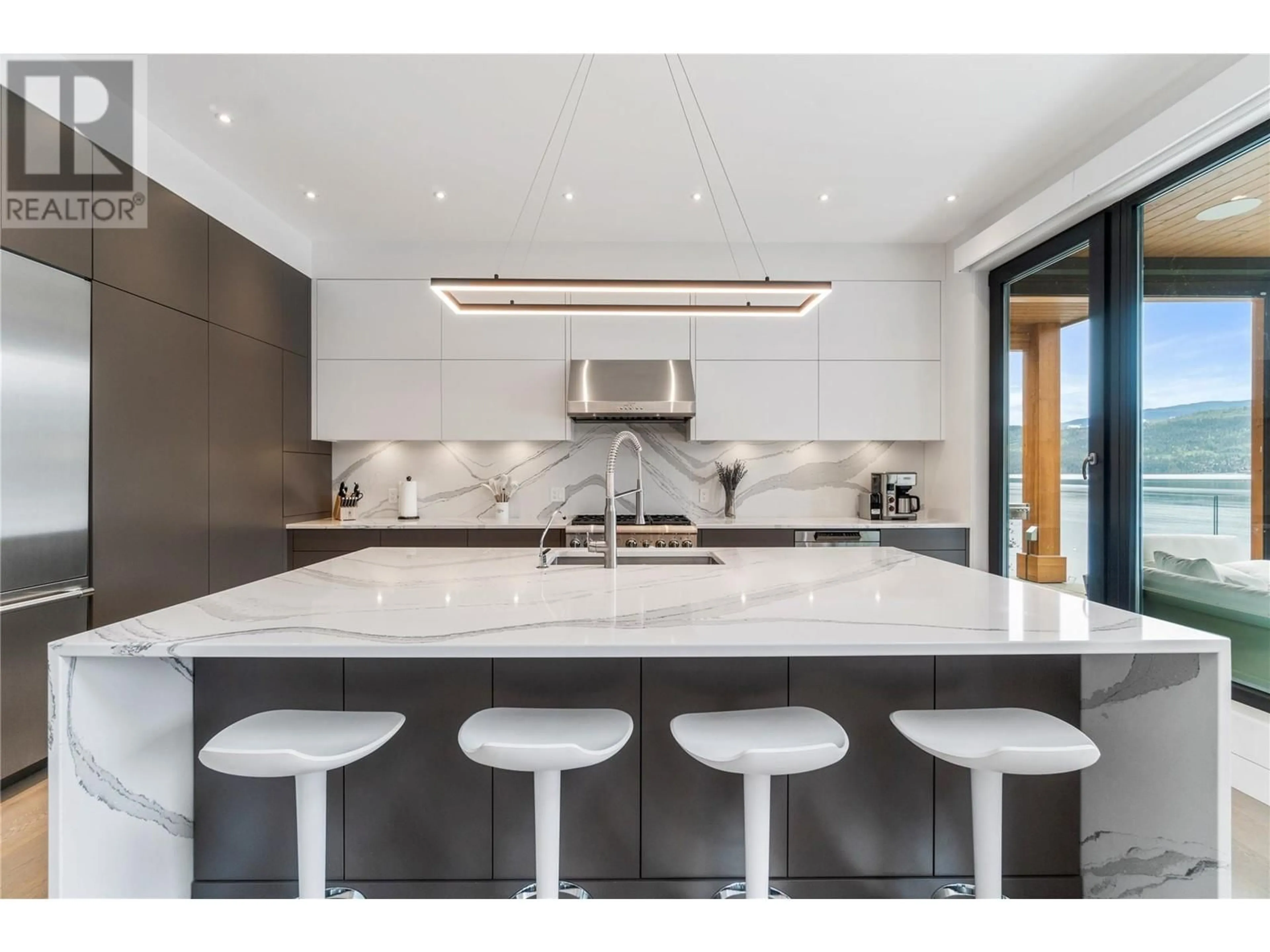 Contemporary kitchen, ceramic/tile floor for 6 - 8200 SQUILAX ANGLEMONT ROAD, Anglemont British Columbia V0E1M8