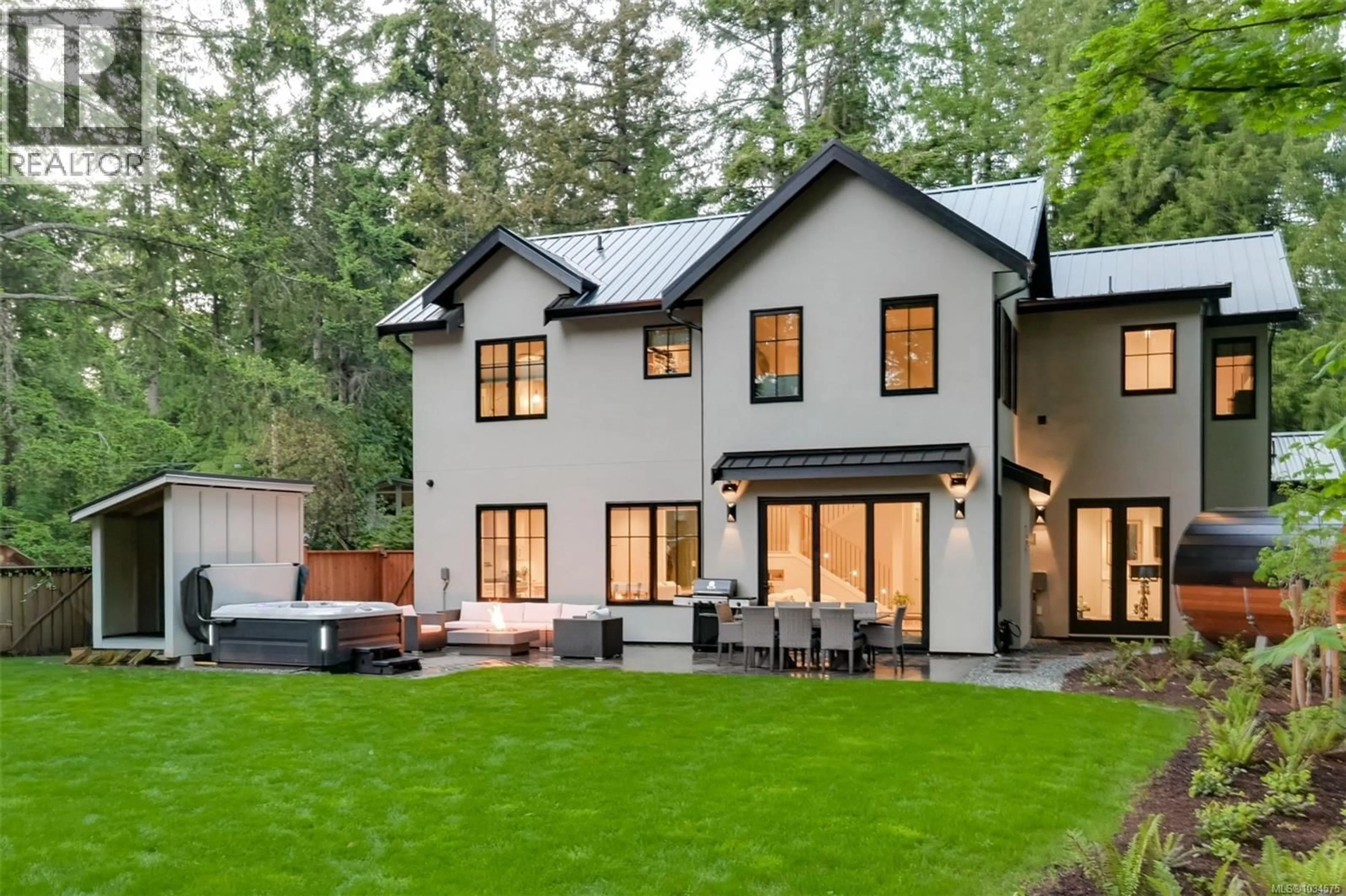Home with vinyl exterior material, street for 5157 DEL MONTE AVENUE, Saanich British Columbia V8Y1X3