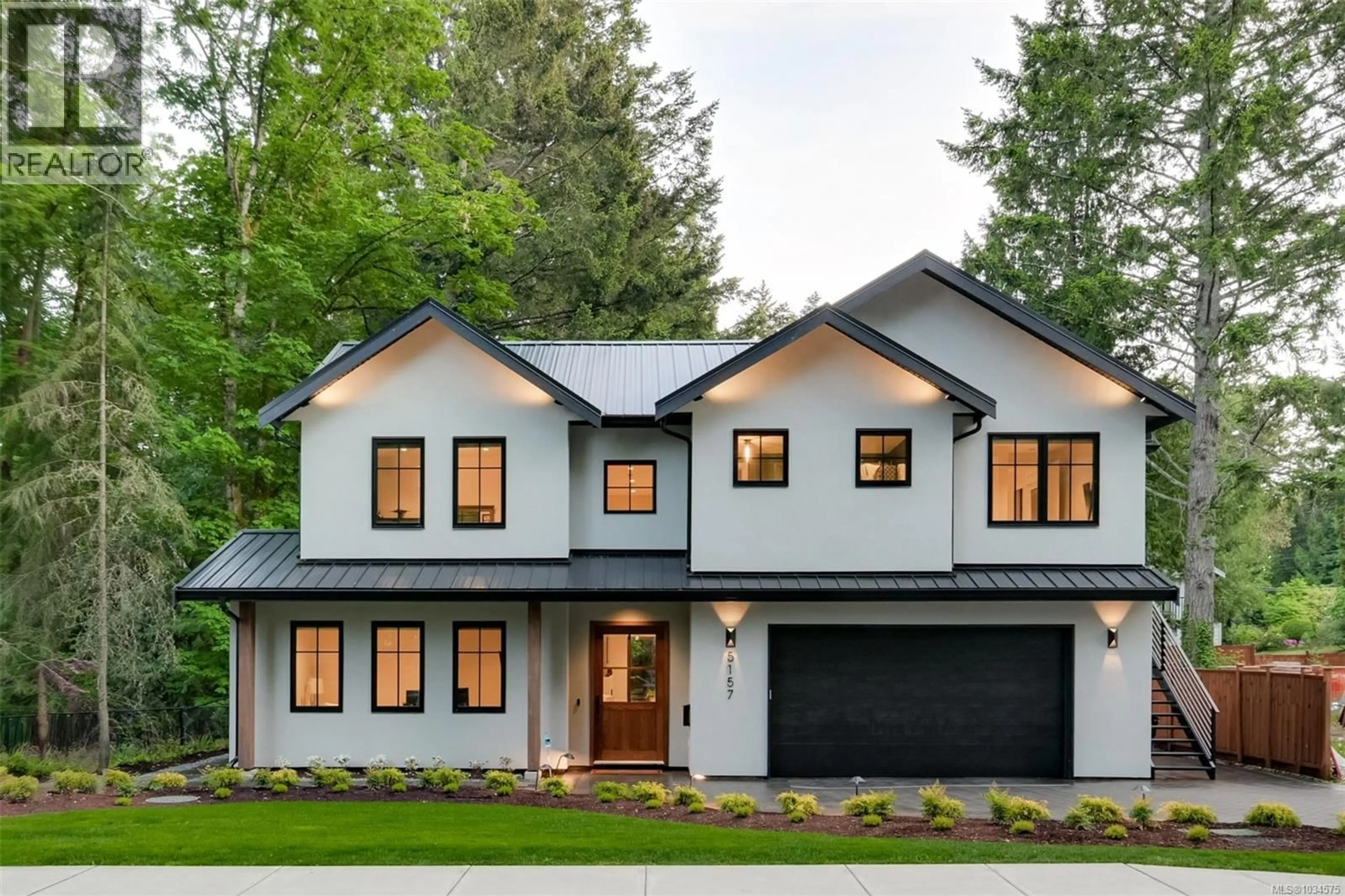 Home with vinyl exterior material, street for 5157 DEL MONTE AVENUE, Saanich British Columbia V8Y1X3
