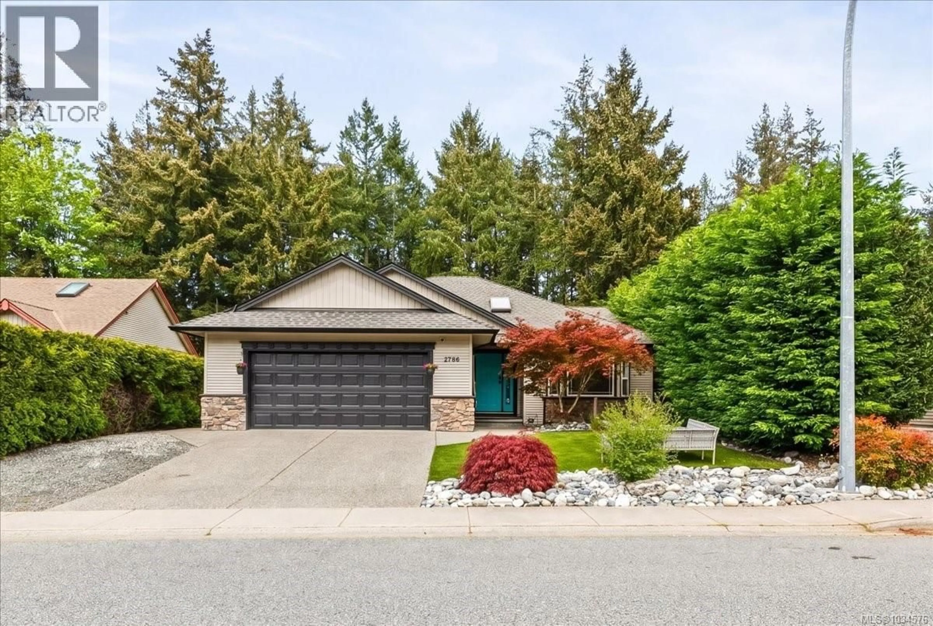 Home with vinyl exterior material, street for 2786 TAMARA DRIVE, Nanaimo British Columbia V9T6S5