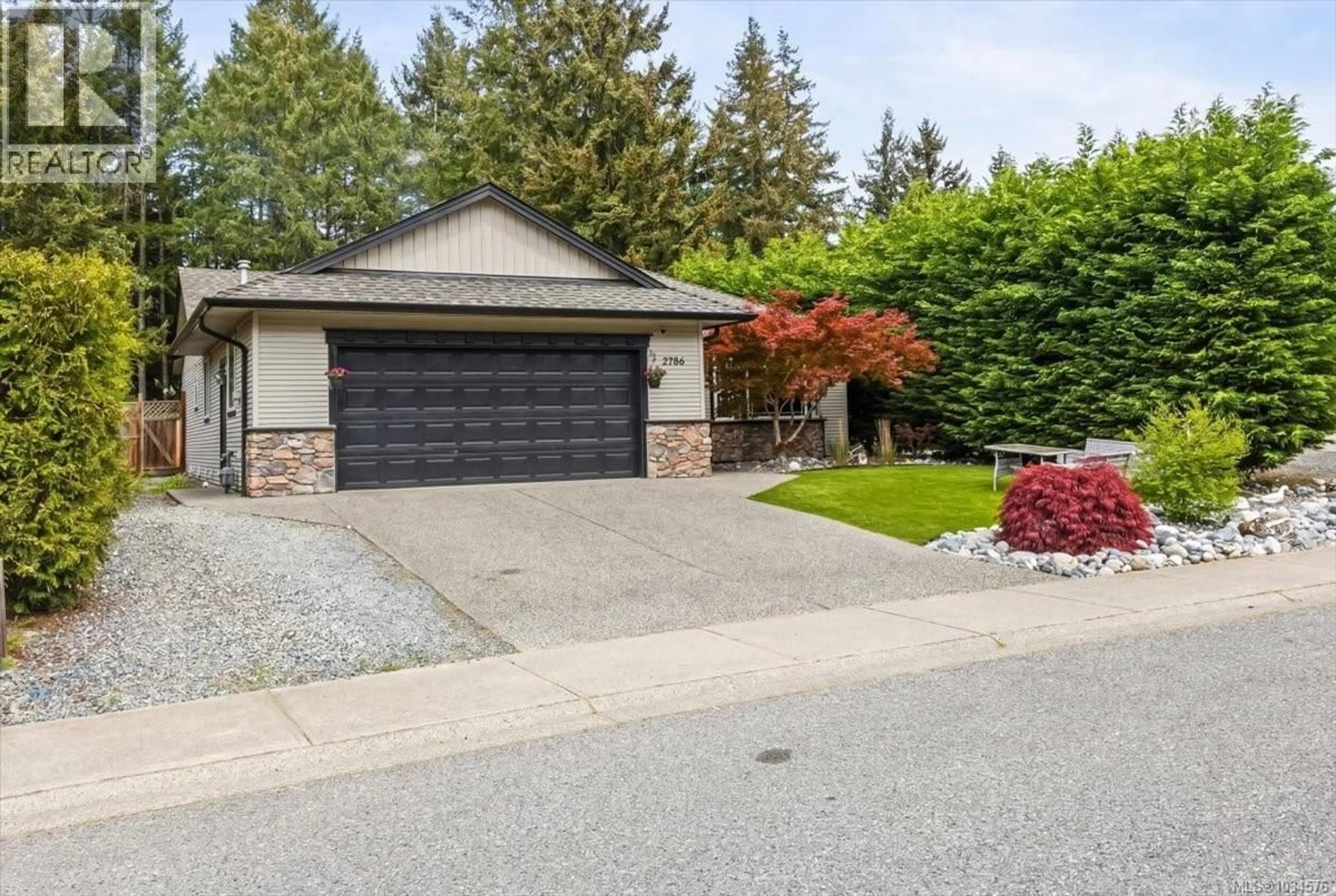 Home with vinyl exterior material, street for 2786 TAMARA DRIVE, Nanaimo British Columbia V9T6S5
