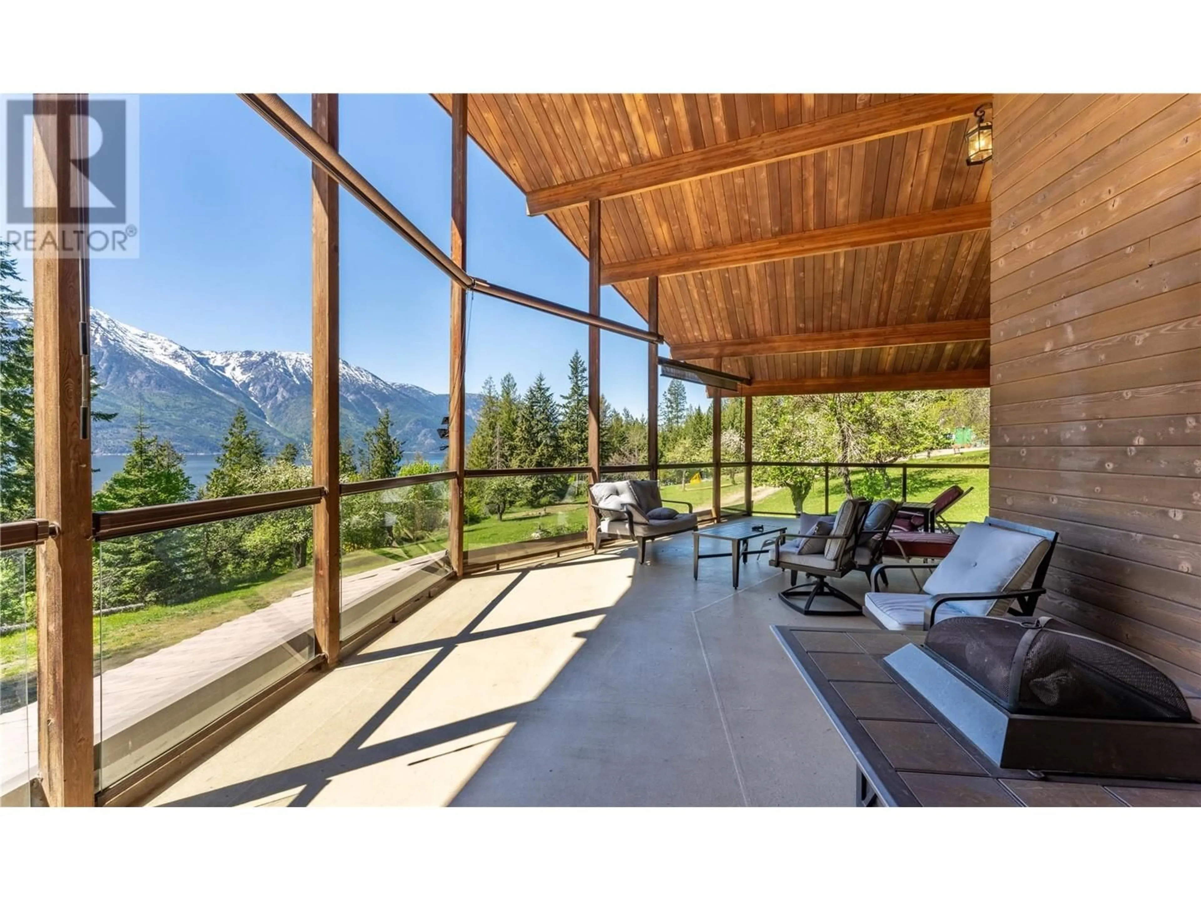 Patio, mountain view for 12437 BOSWELL ROAD, Boswell British Columbia V0B1A0