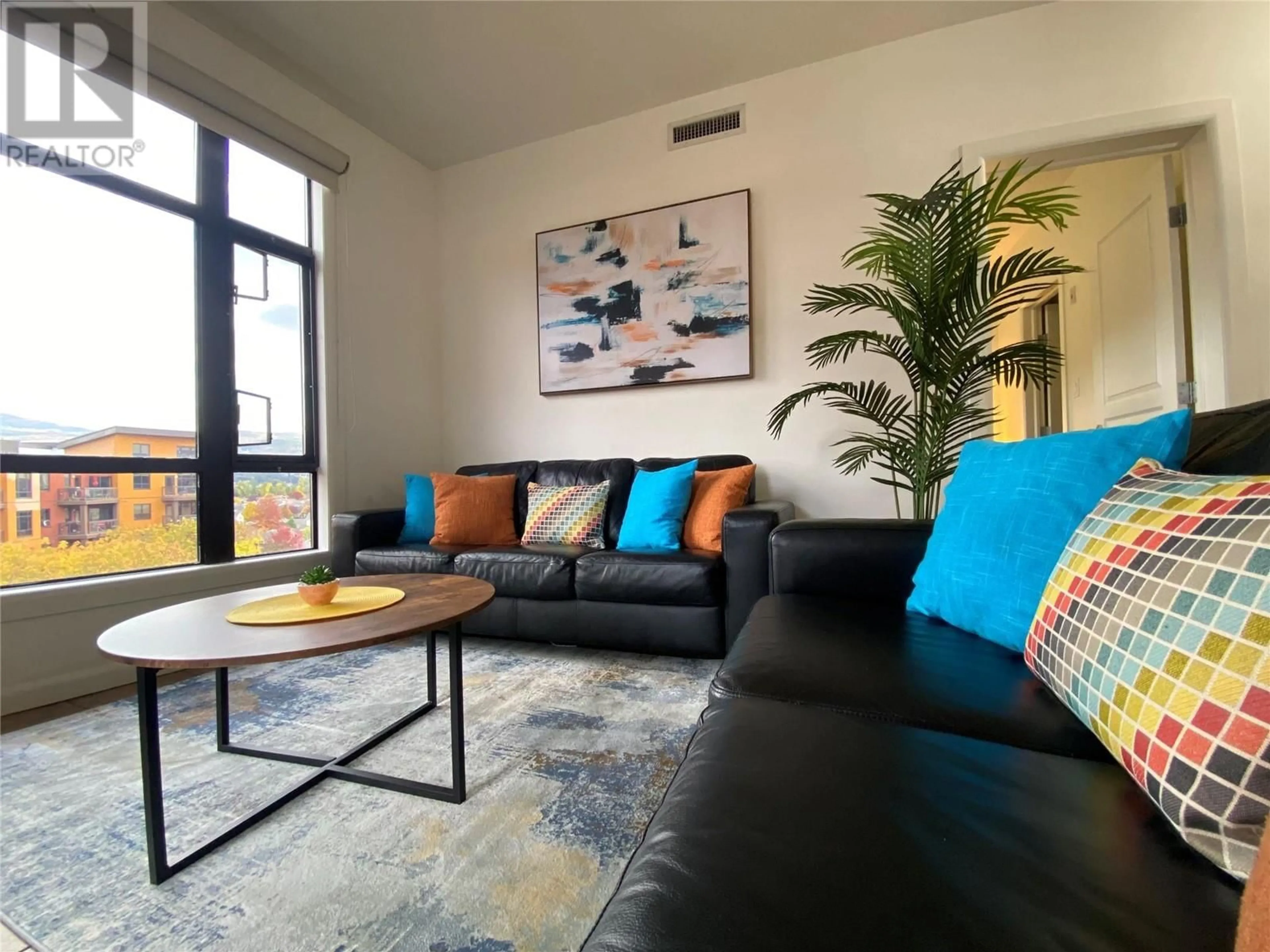 Open concept kitchen, ceramic/tile floor for 611 - 654 COOK ROAD, Kelowna British Columbia V1W3G7