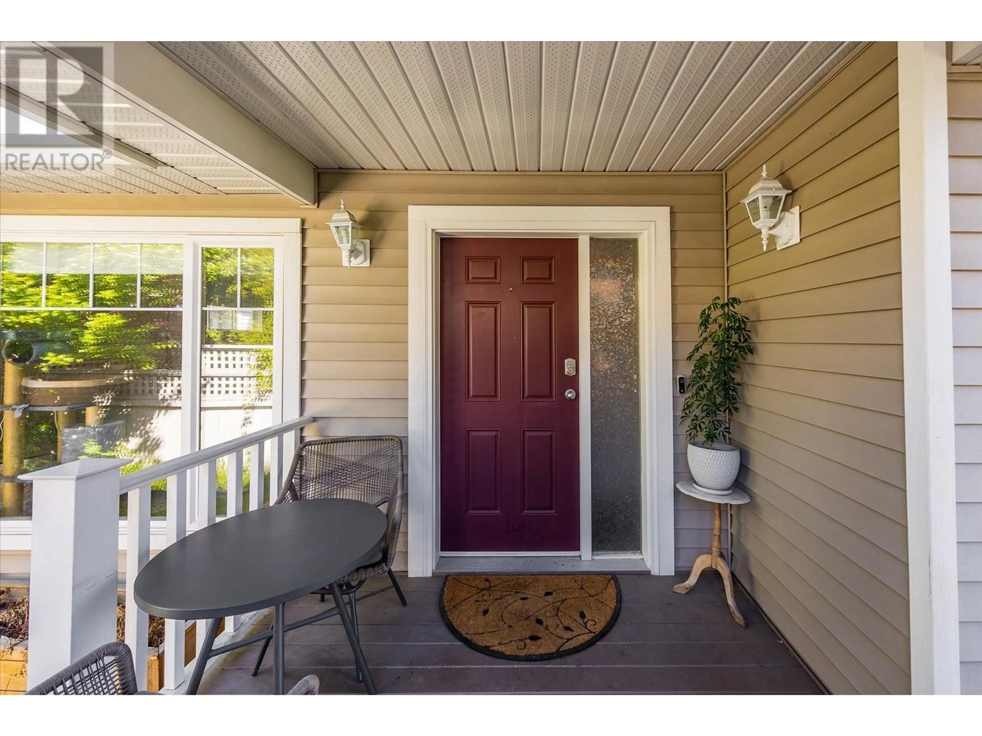 Indoor entryway for 351 - 665 COOK ROAD, Kelowna British Columbia V1W4T4