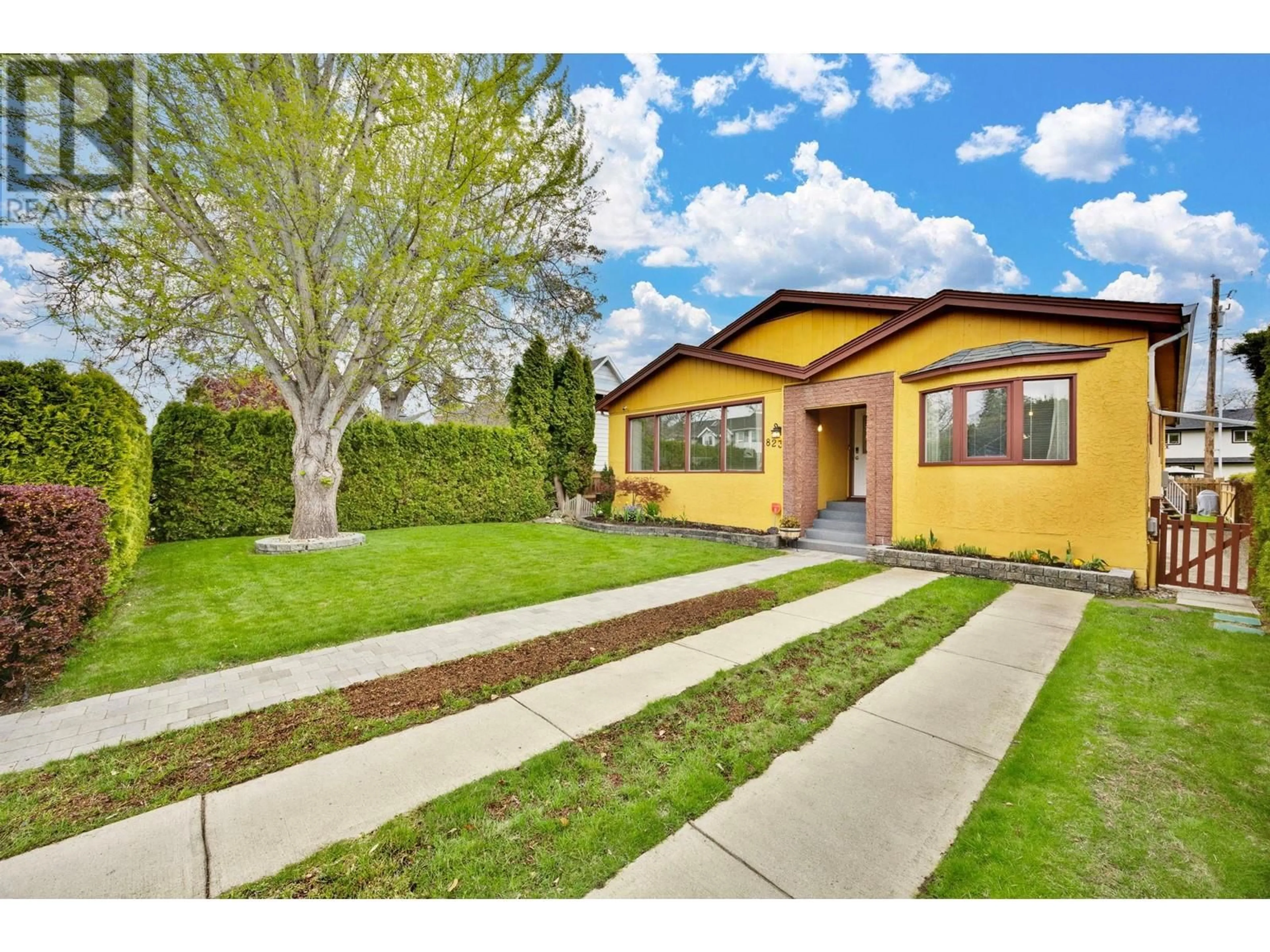 Home with brick exterior material, street for 823 DEHART AVENUE, Kelowna British Columbia V1Y6A2