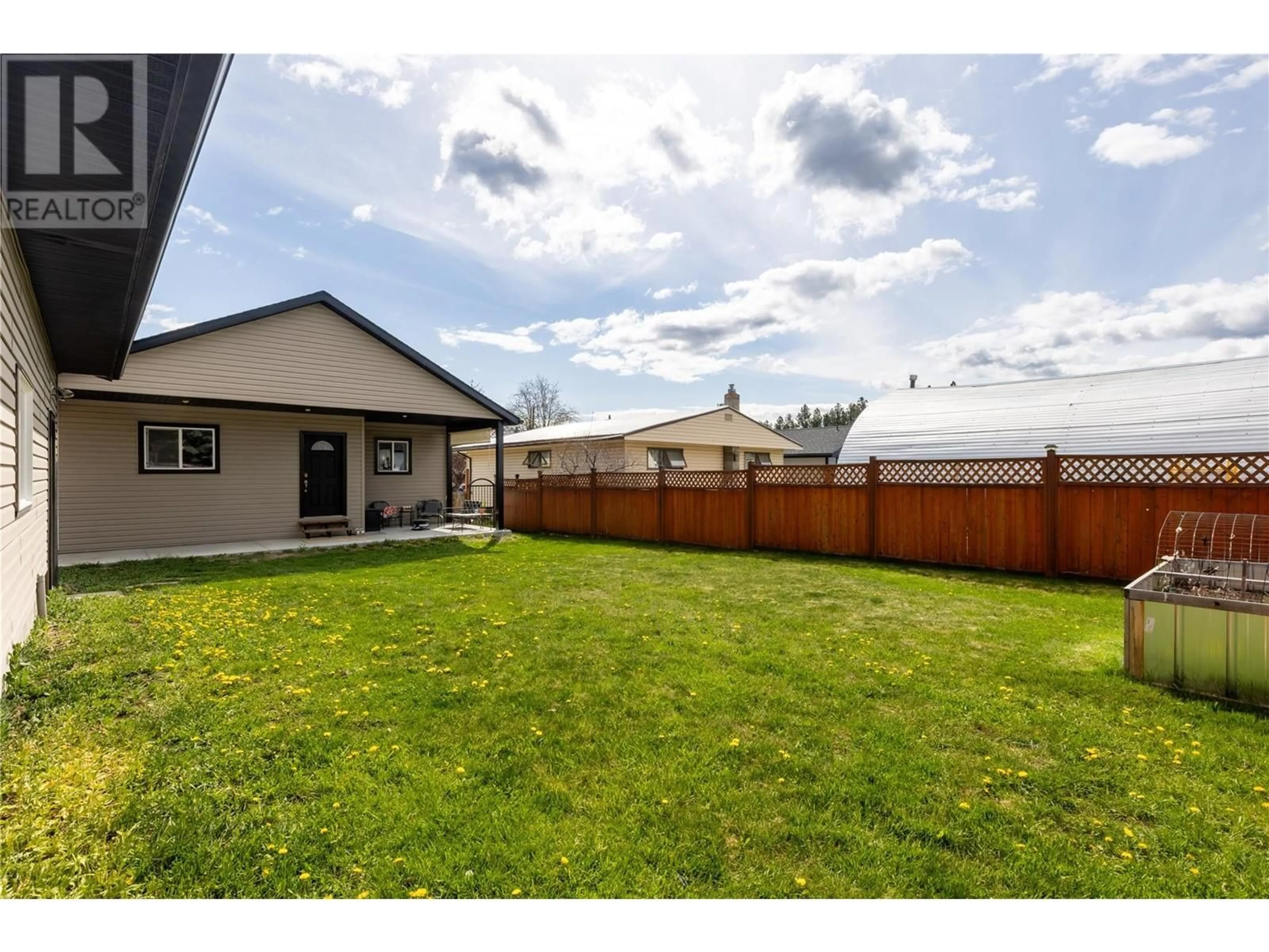 Patio, mountain view for 123 307TH AVENUE, Kimberley British Columbia V1A3K1