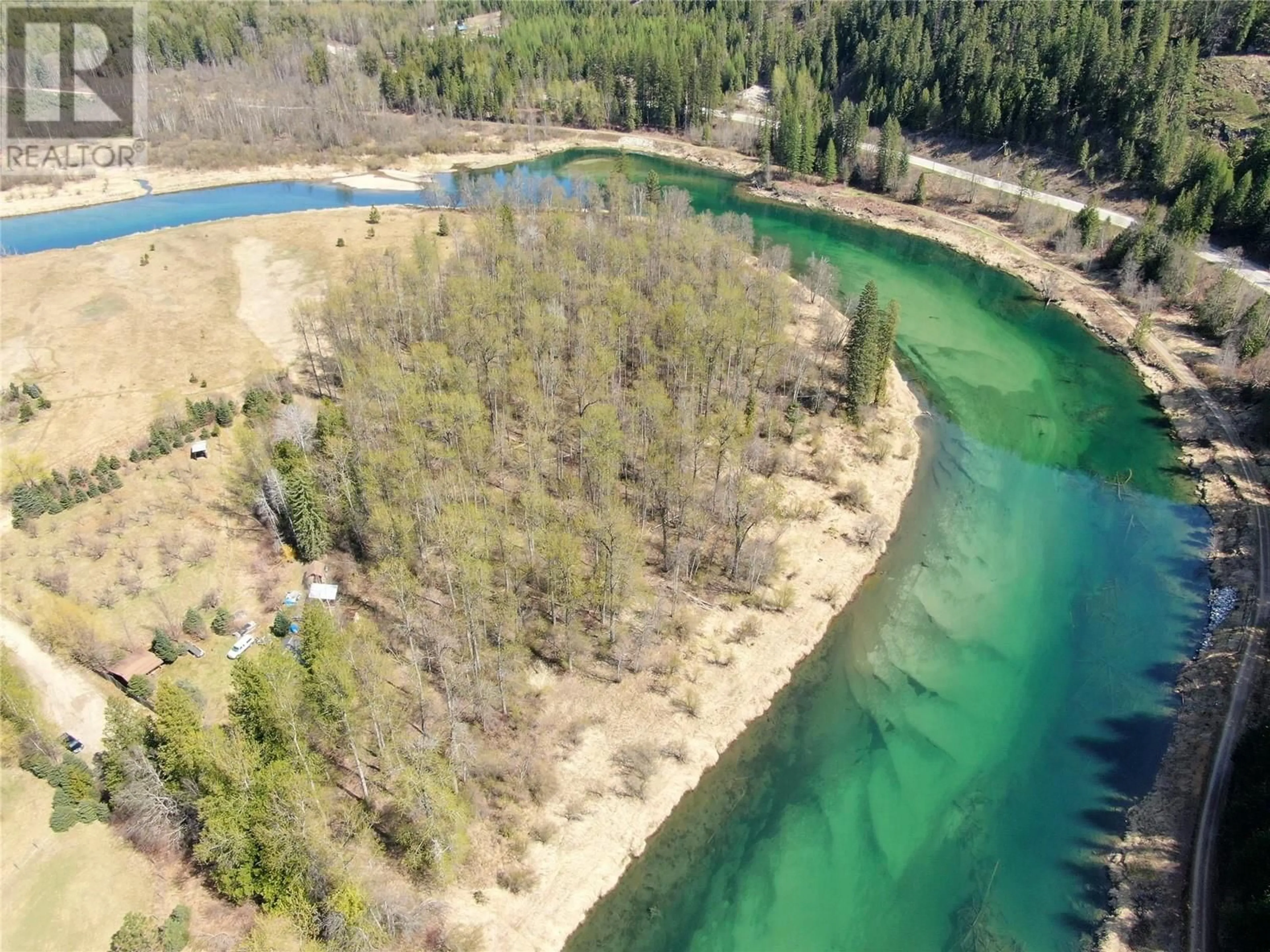 A pic from outside/outdoor area/front of a property/back of a property/a pic from drone, water/lake/river/ocean view for 6268 PICARD ROAD, Appledale British Columbia V0G2J0