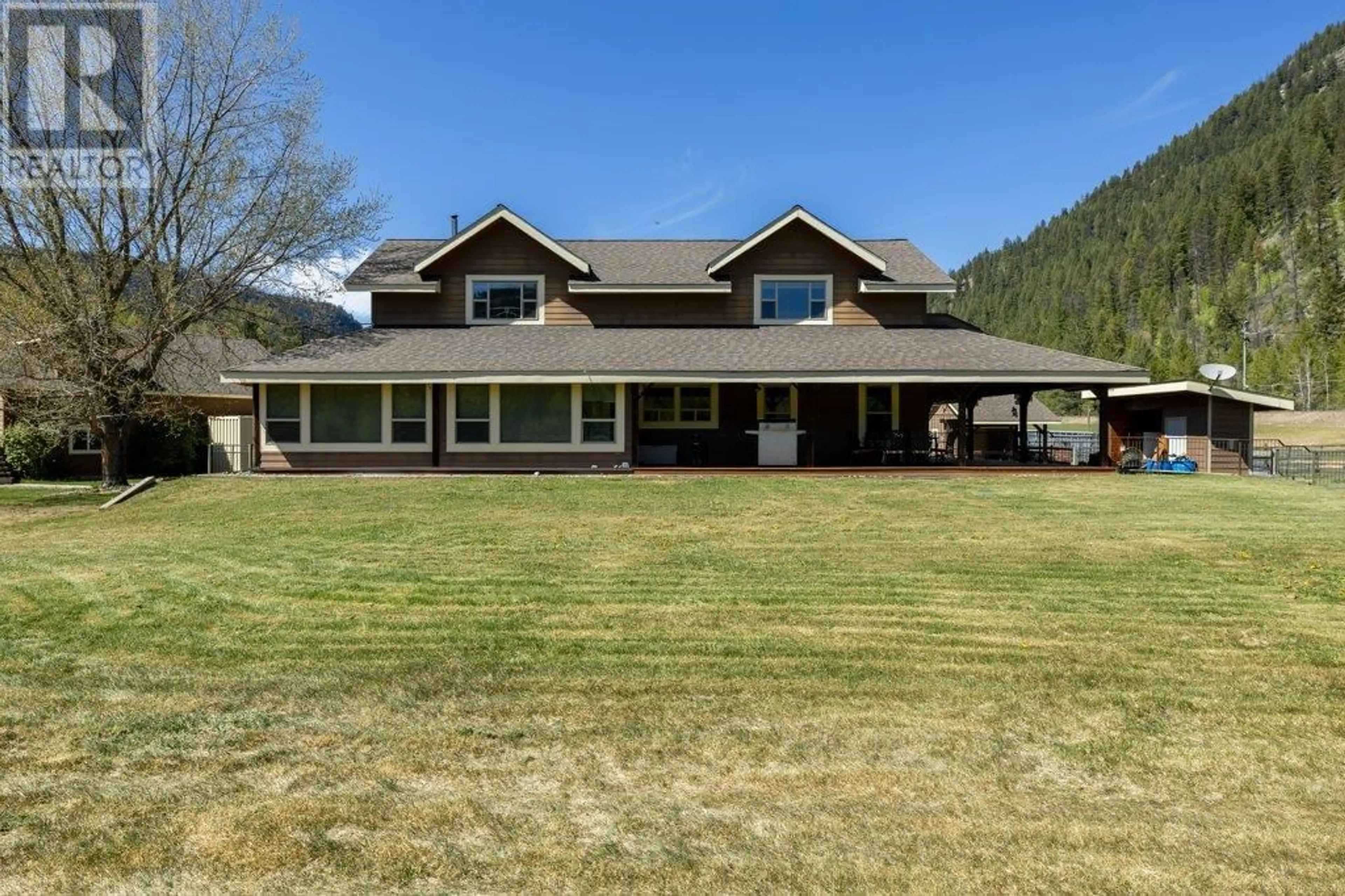 A pic from outside/outdoor area/front of a property/back of a property/a pic from drone, mountain view for 3850 BLYTHE-RHONE ROAD, Westbridge British Columbia V0H1Y0