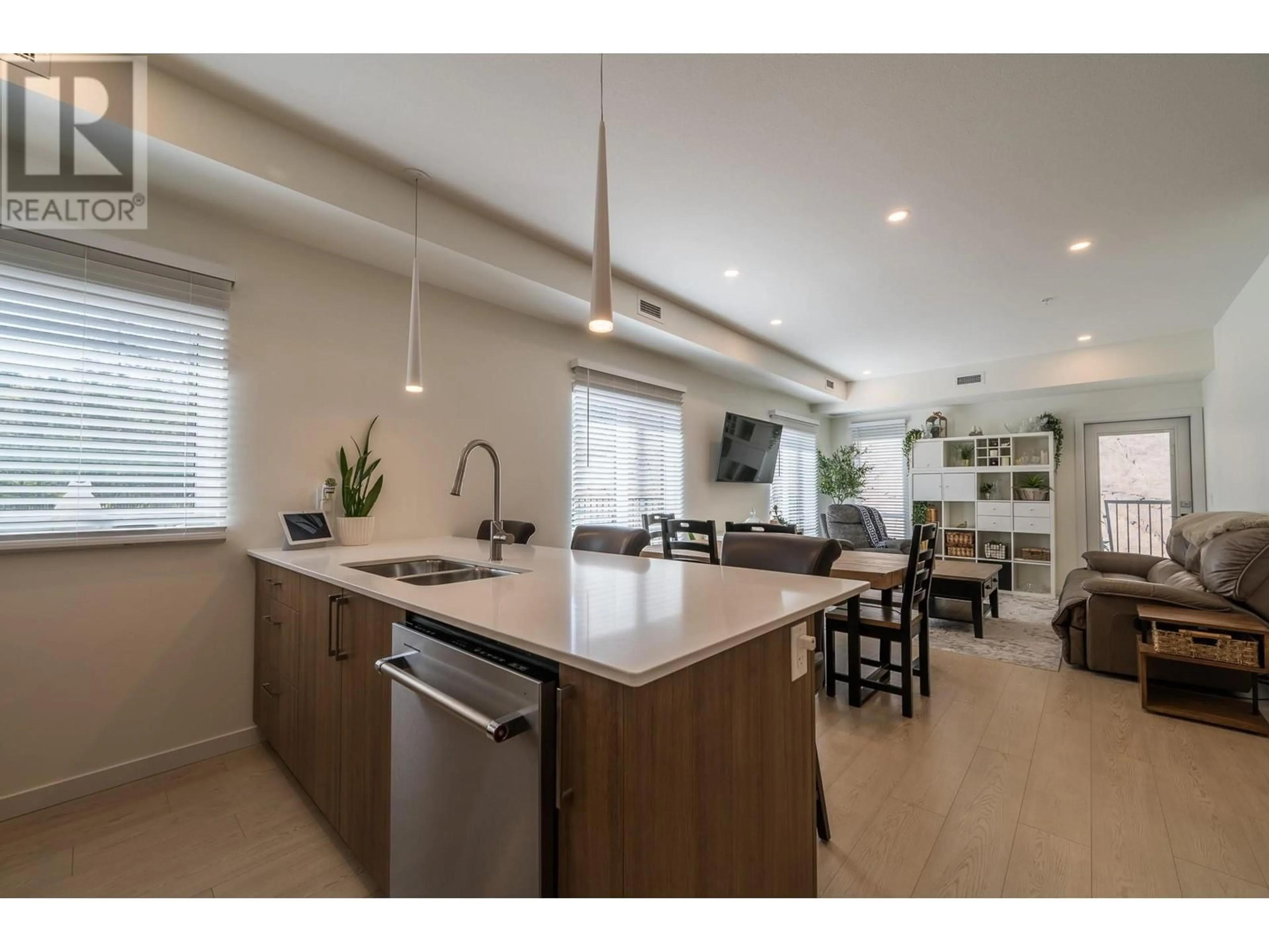 Open concept kitchen, unknown for 3107 - 1405 SPRINGHILL DRIVE, Kamloops British Columbia V2C0B4