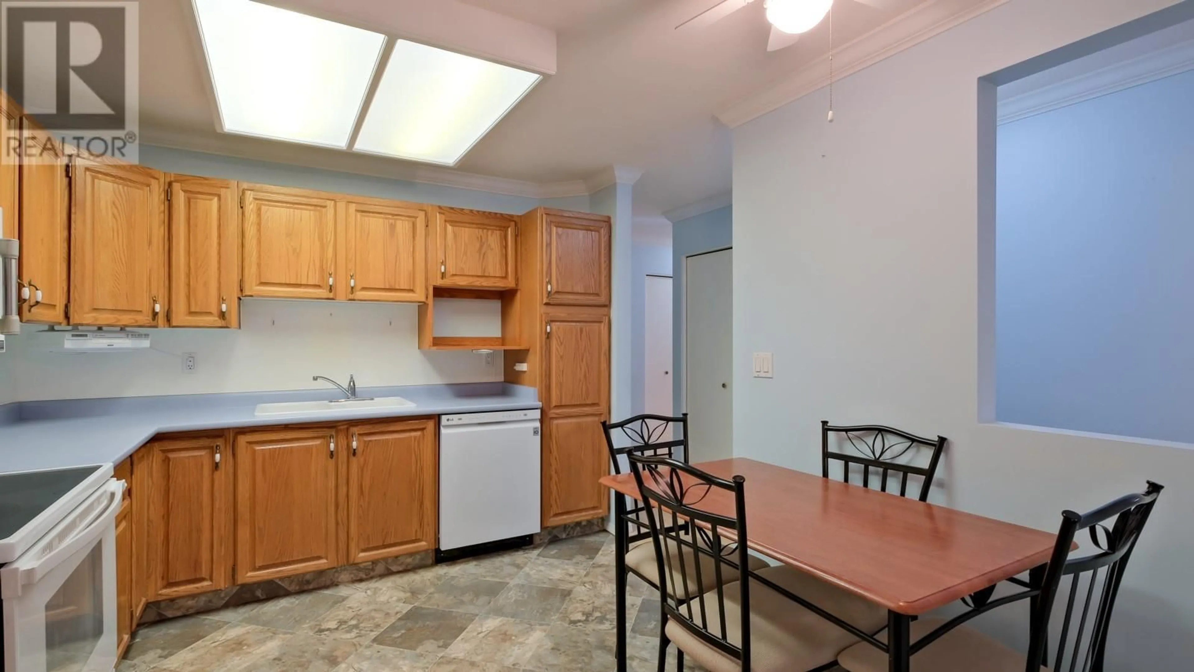 Standard kitchen, unknown for 121 - 489 HIGHWAY 33 OTHER EAST, Kelowna British Columbia V1X1Y2