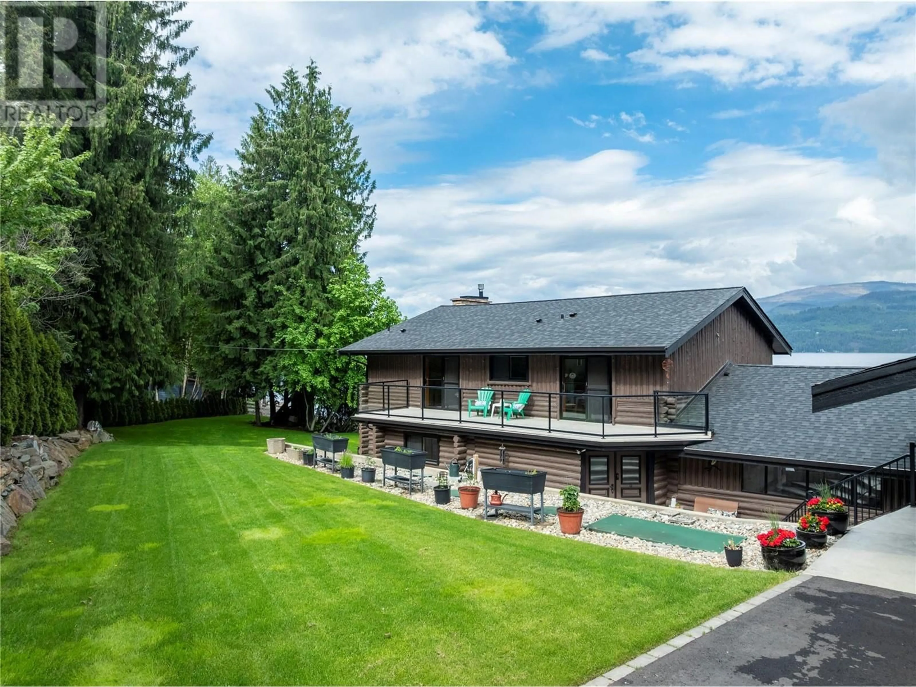 A pic from outside/outdoor area/front of a property/back of a property/a pic from drone, mountain view for 2609 EAGLE BAY ROAD, Blind Bay British Columbia V0E1H1